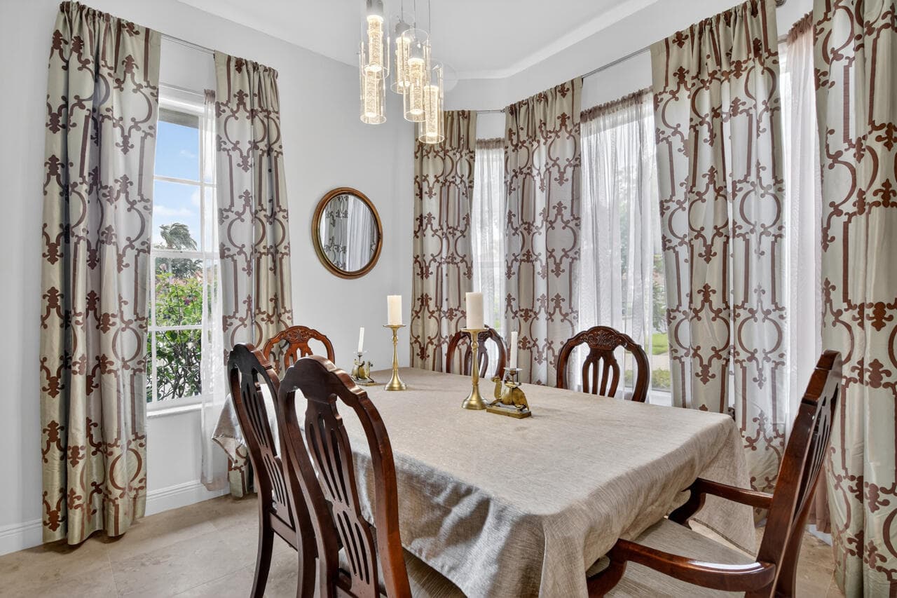 32 Monterey Pointe Drive, Palm Beach Gardens, FL 33418 — photo 8 of 65