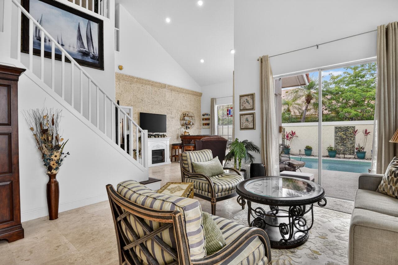 32 Monterey Pointe Drive, Palm Beach Gardens, FL 33418 — photo 20 of 65