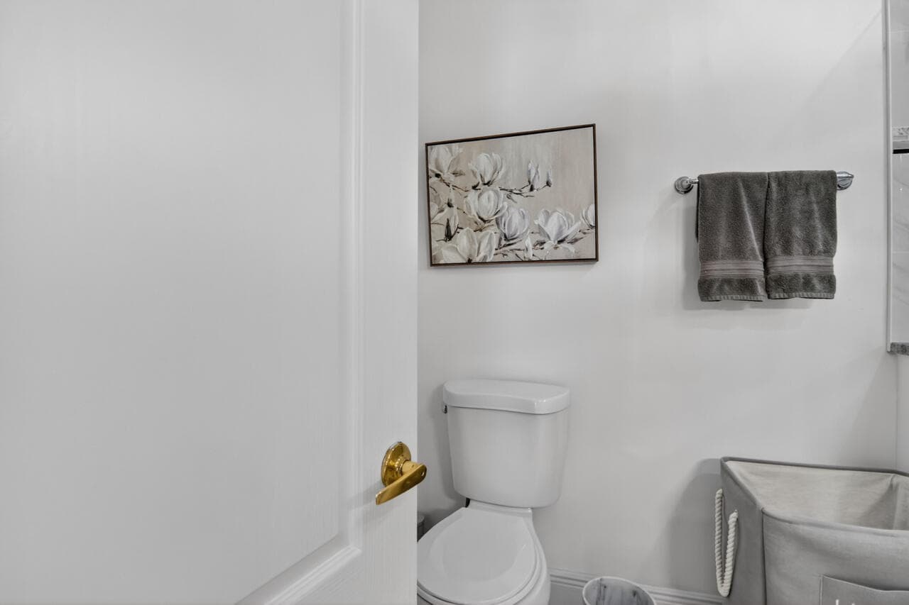 32 Monterey Pointe Drive, Palm Beach Gardens, FL 33418 — photo 35 of 65