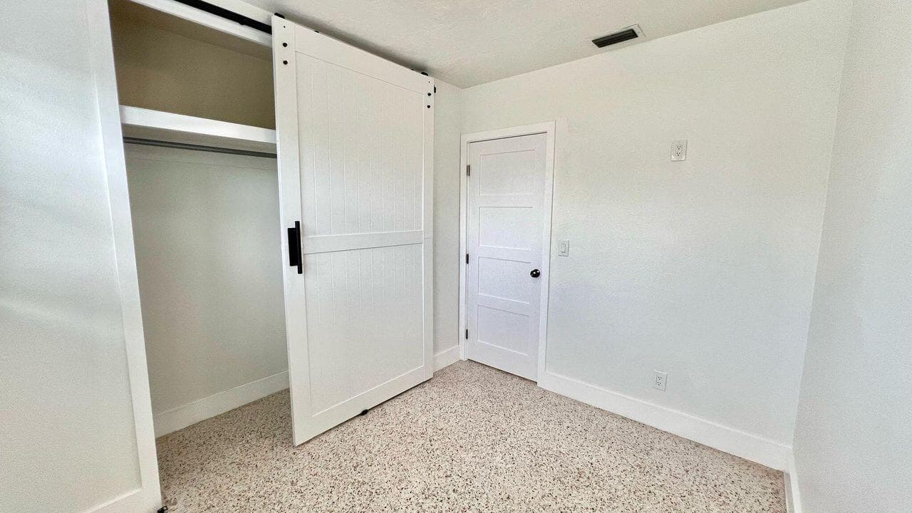 124 Abaco Drive, Palm Springs, FL 33461 — photo 17 of 27