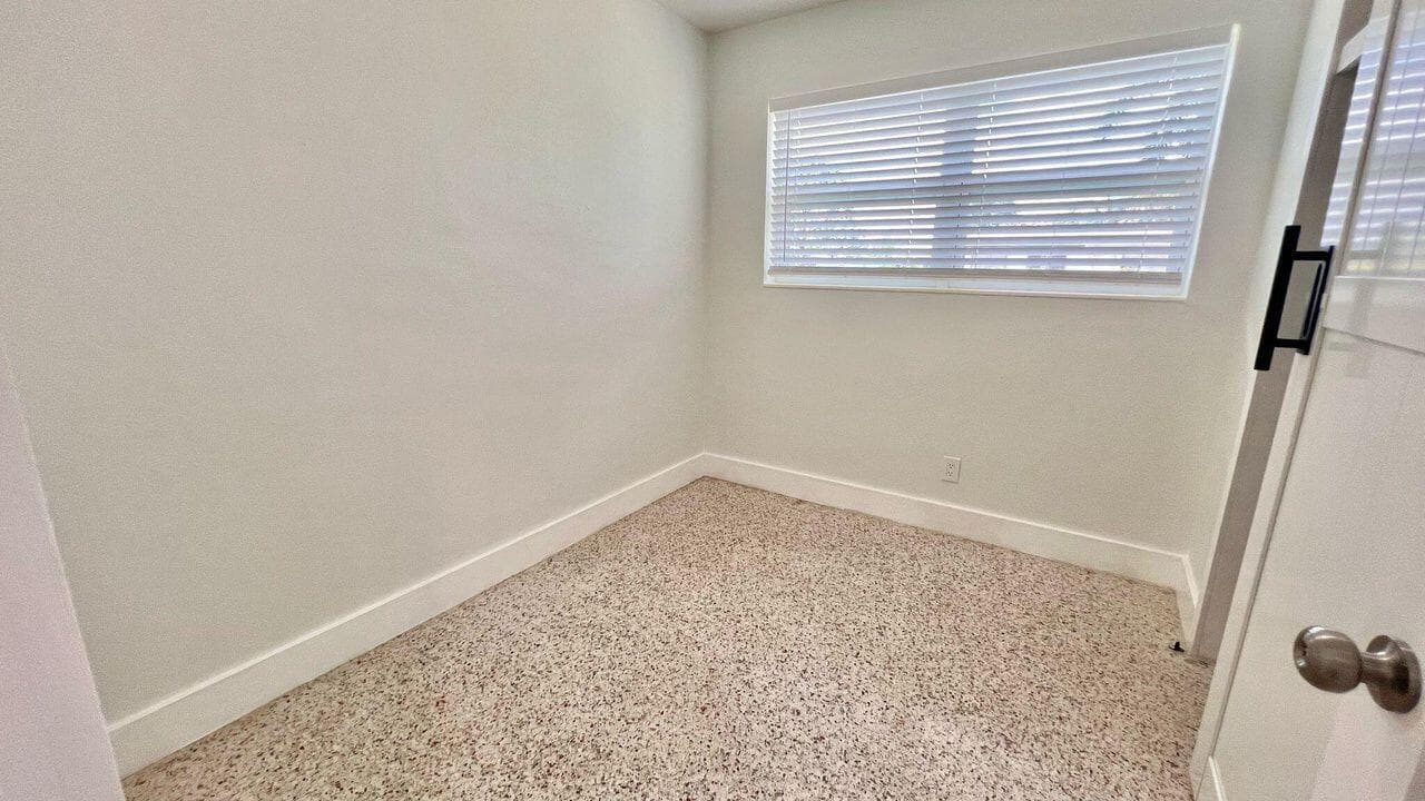 124 Abaco Drive, Palm Springs, FL 33461 — photo 14 of 27