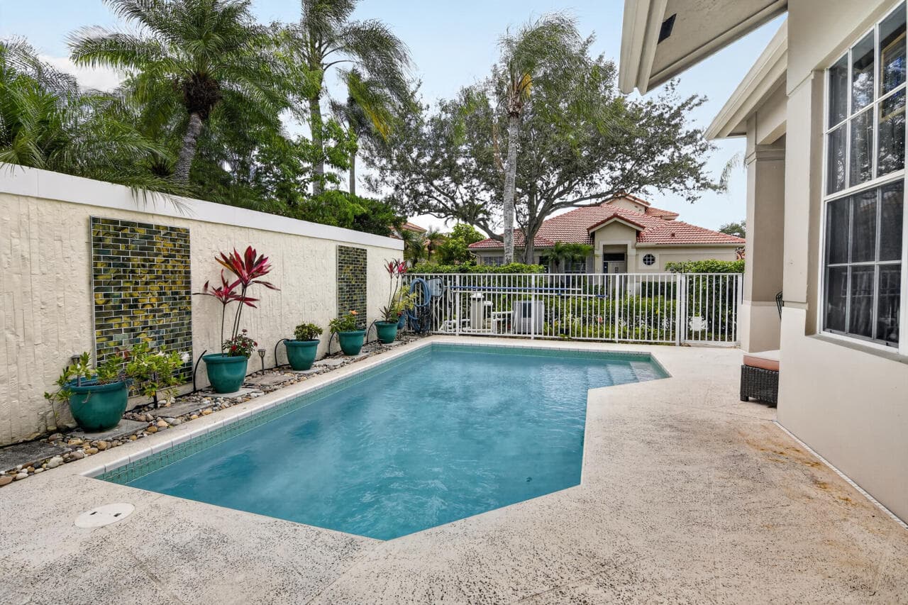 32 Monterey Pointe Drive, Palm Beach Gardens, FL 33418 — photo 55 of 65