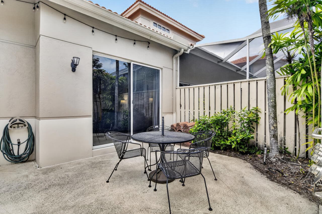 32 Monterey Pointe Drive, Palm Beach Gardens, FL 33418 — photo 57 of 65