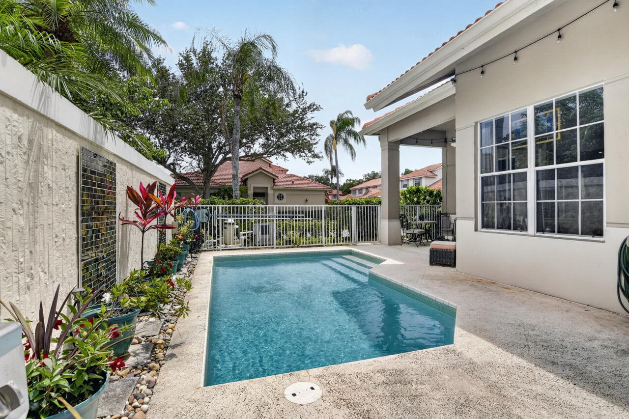 32 Monterey Pointe Drive, Palm Beach Gardens, FL 33418 — photo 58 of 65