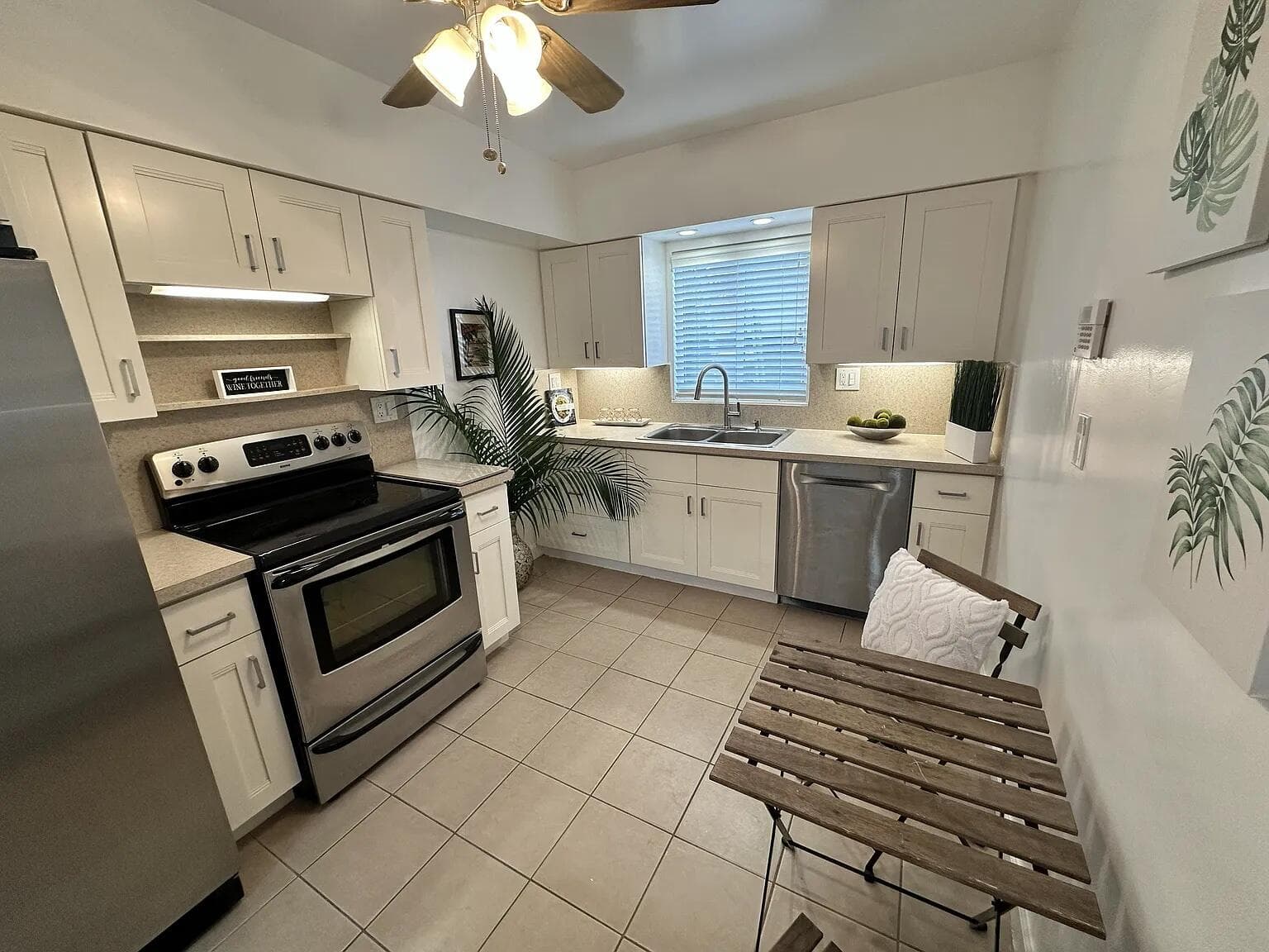 950 E Dayton Circle, Fort Lauderdale, FL 33312 — photo 4 of 23