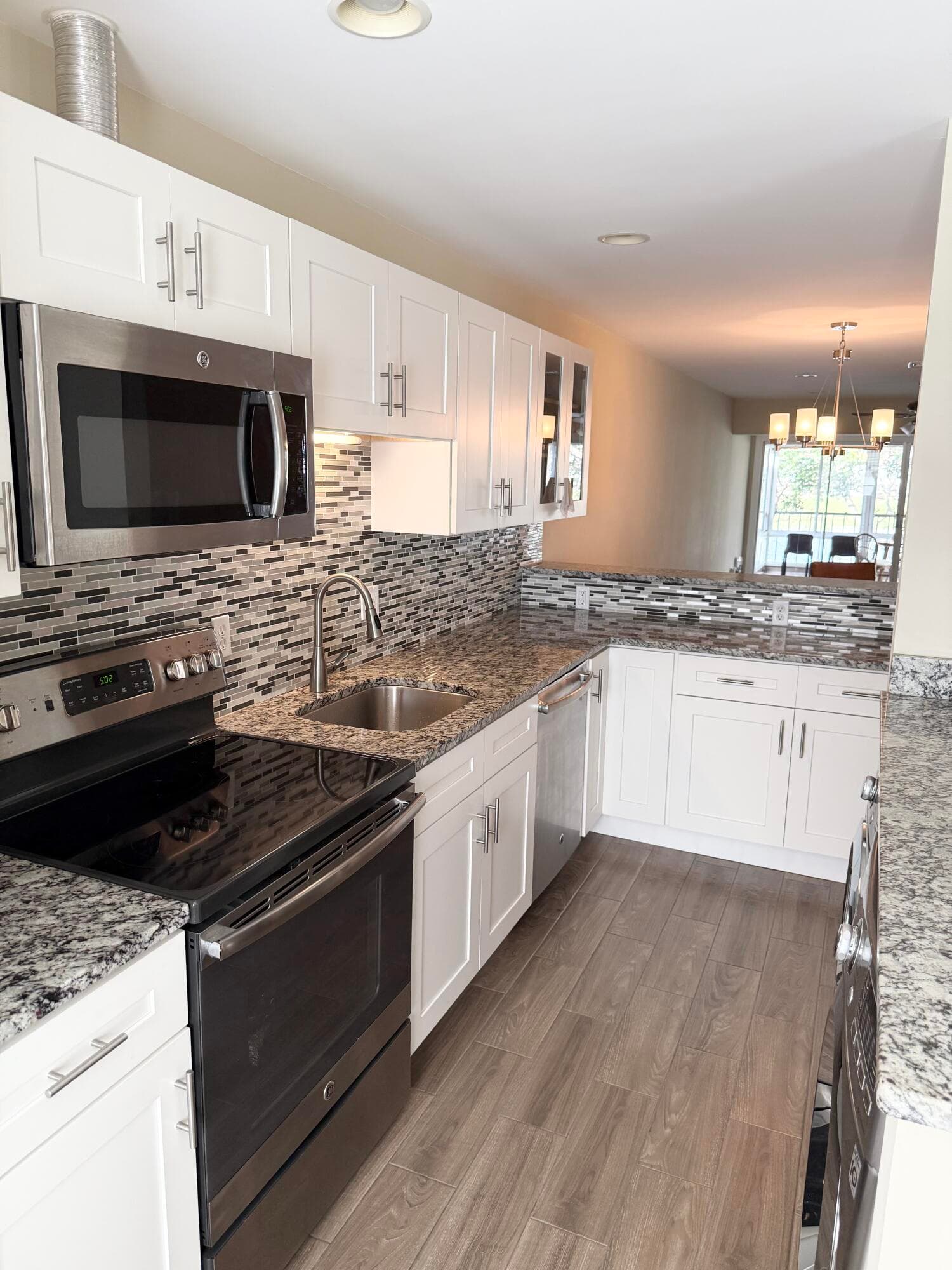 2811 SW 15th Street 202, Delray Beach, FL 33445 — photo 5 of 35