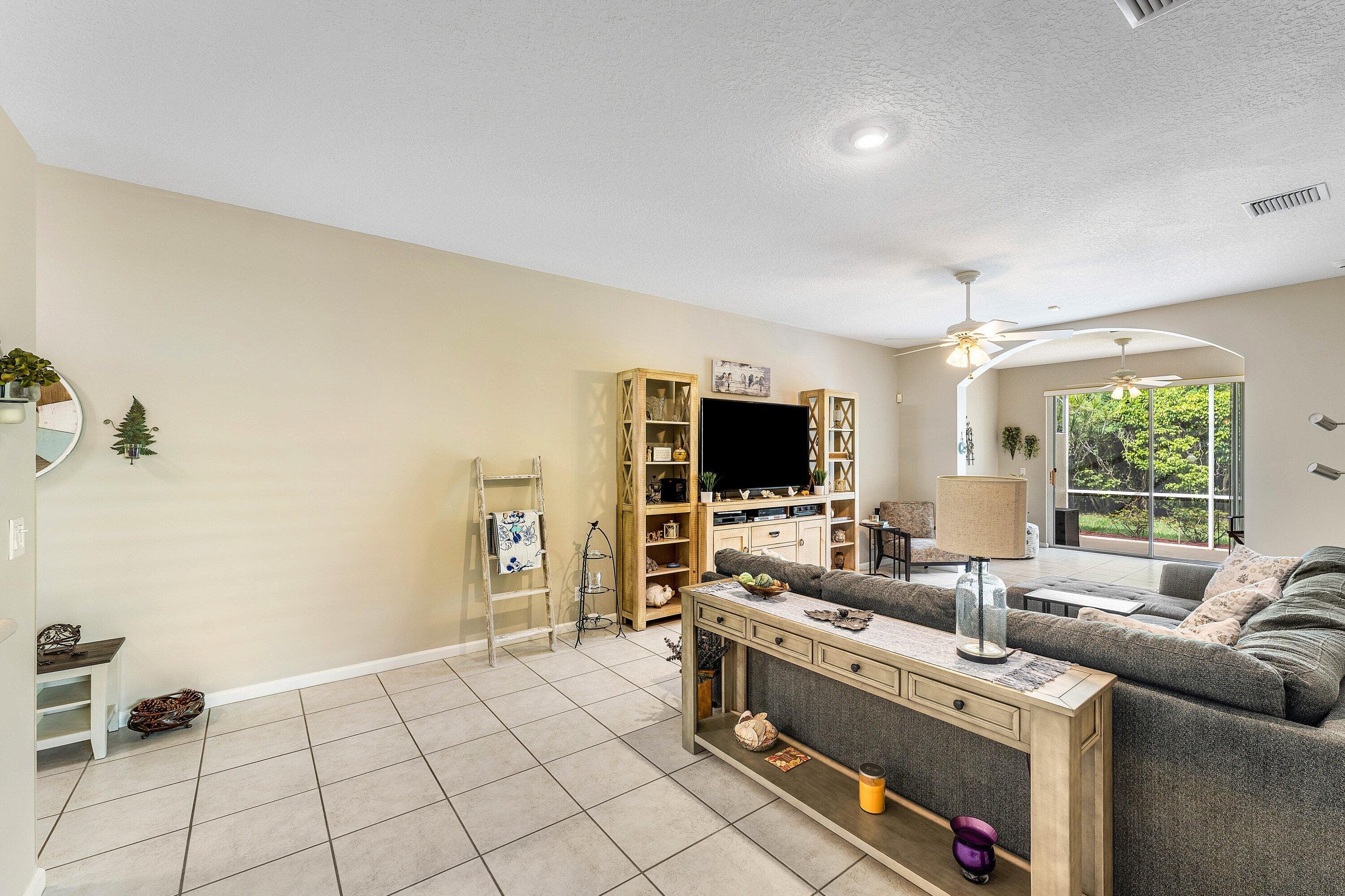 10760 Royal Caribbean Circle, Boynton Beach, FL 33437 — photo 9 of 47