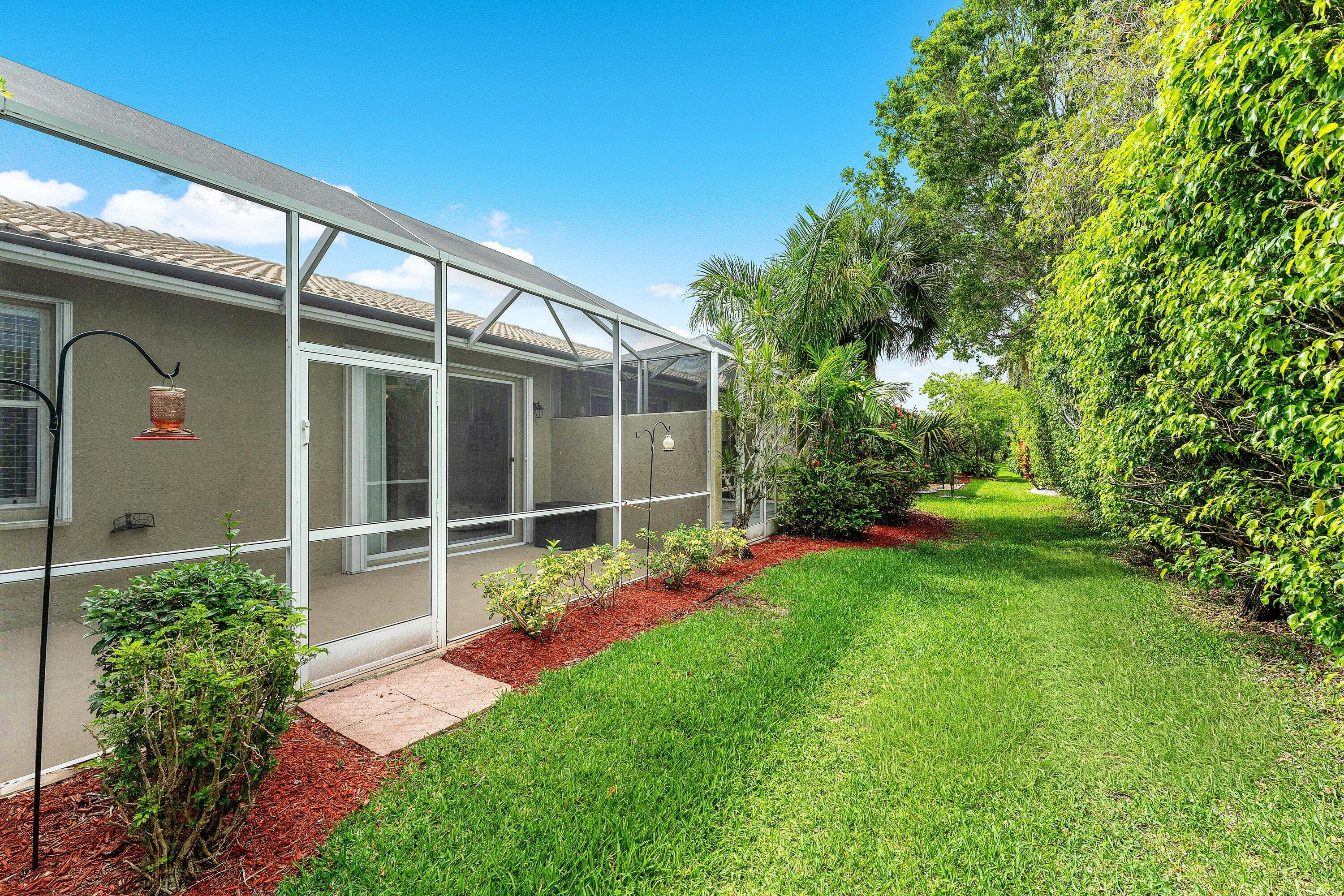 10760 Royal Caribbean Circle, Boynton Beach, FL 33437 — photo 28 of 47