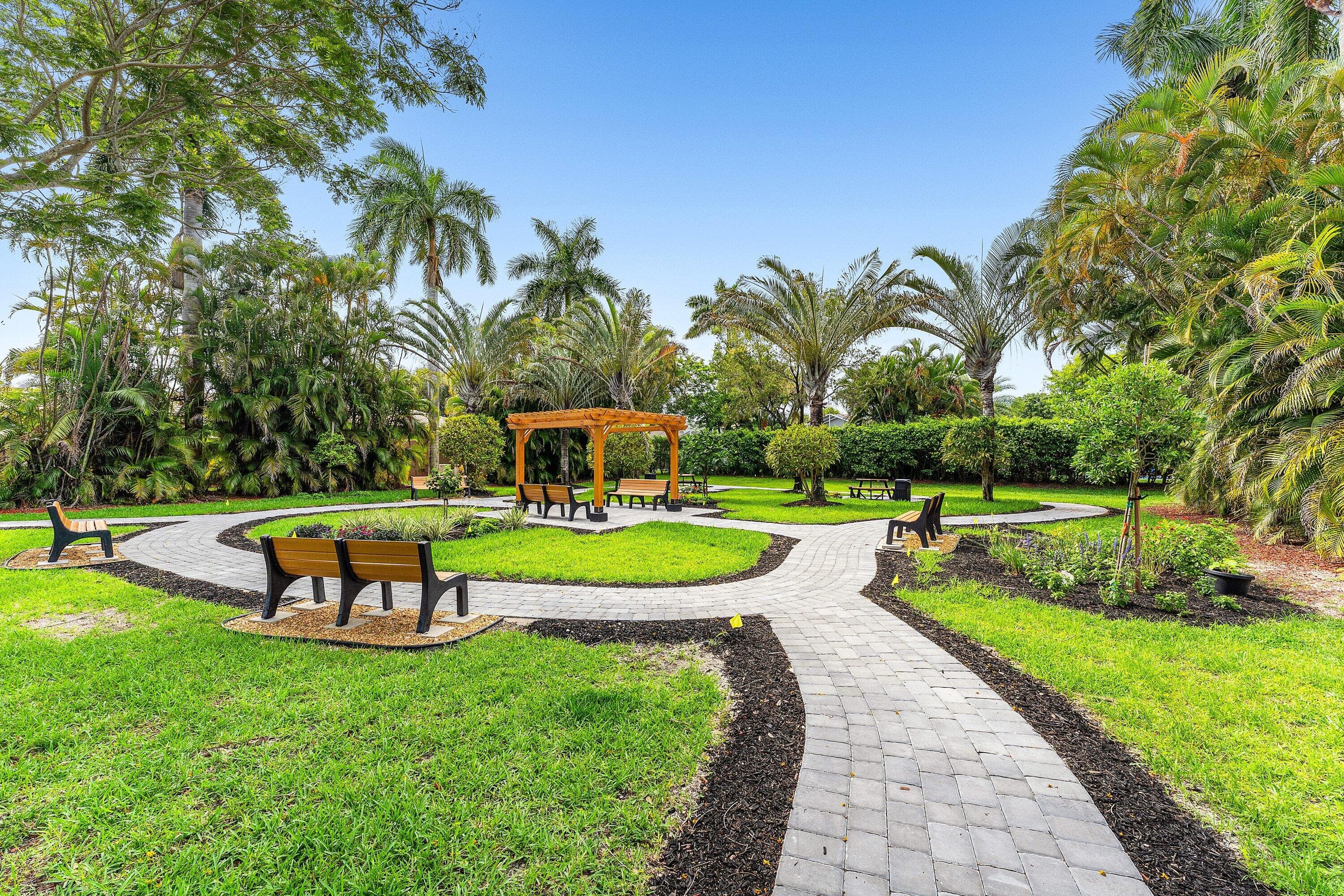 10760 Royal Caribbean Circle, Boynton Beach, FL 33437 — photo 36 of 47