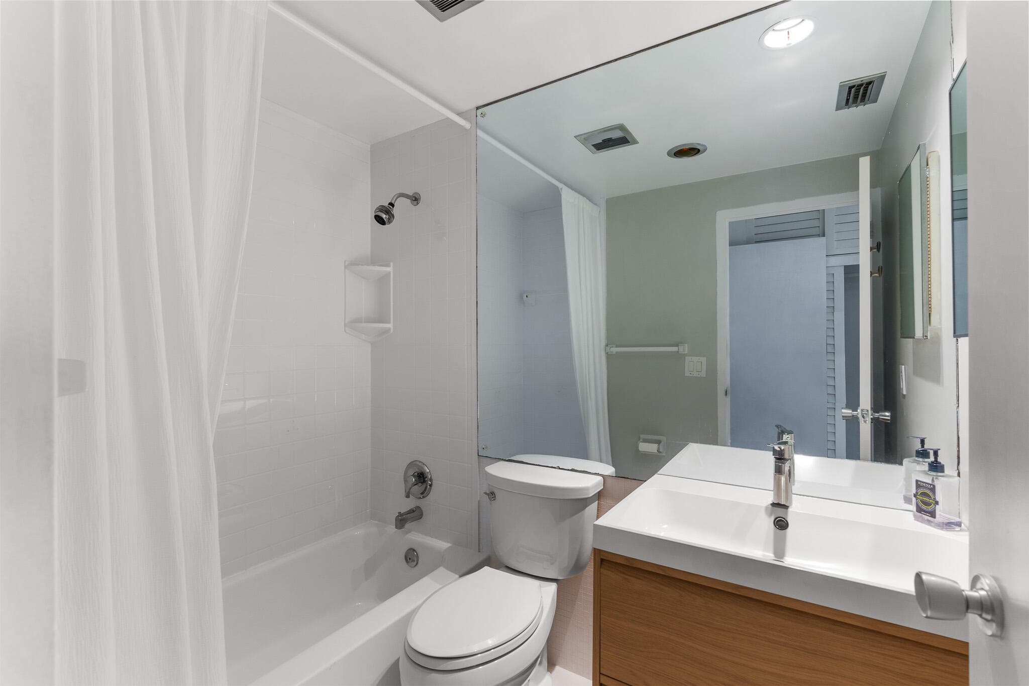 3200 NE 36th Street E 709, Fort Lauderdale, FL 33308 — photo 21 of 51