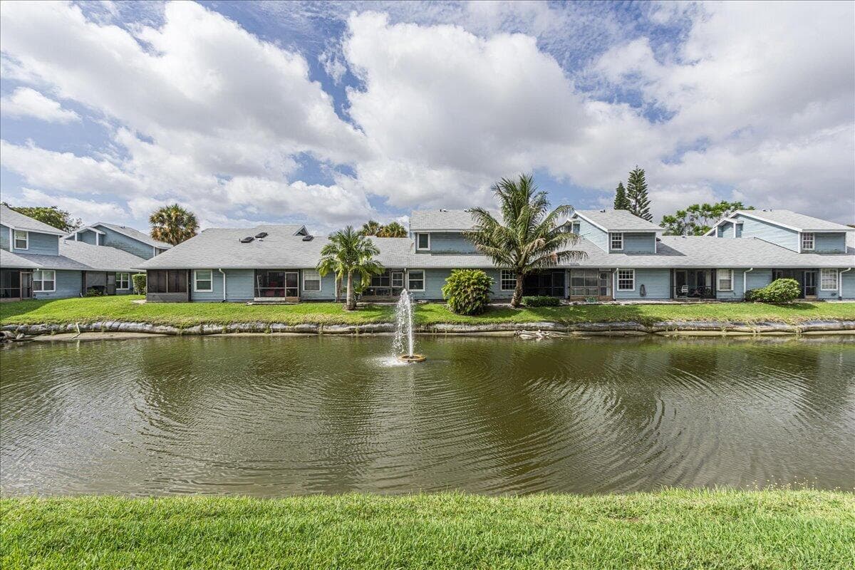 3801 Island Club Circle E, Lake Worth, FL 33462 — photo 41 of 44