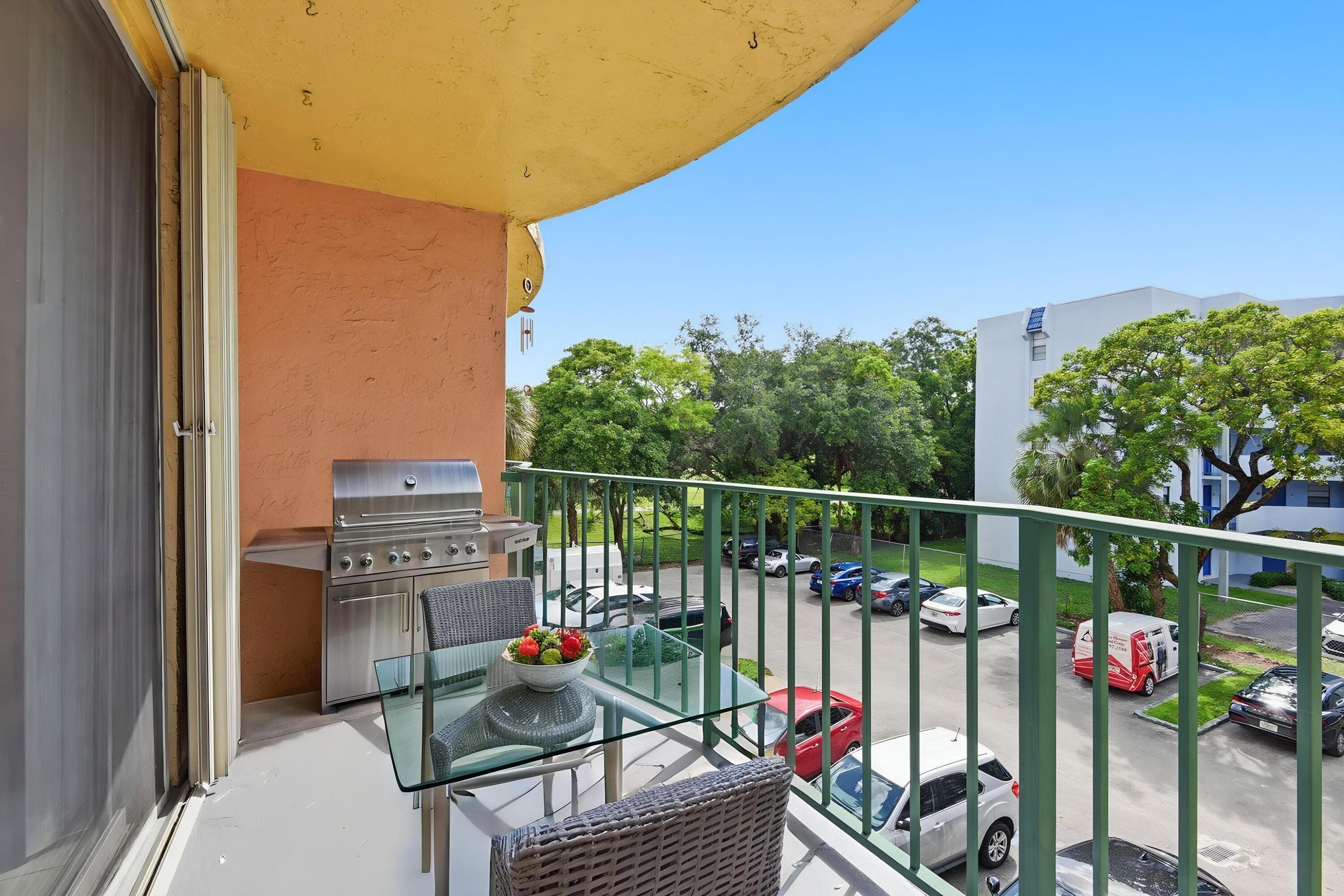 9360 Fontainebleau Boulevard Apt 310, Miami, FL 33172 — photo 10 of 29