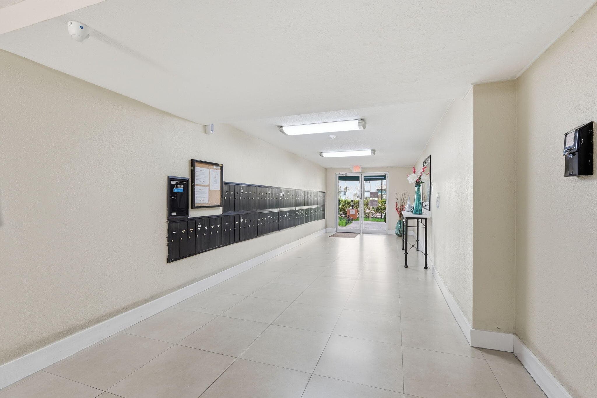 9360 Fontainebleau Boulevard Apt 310, Miami, FL 33172 — photo 12 of 29