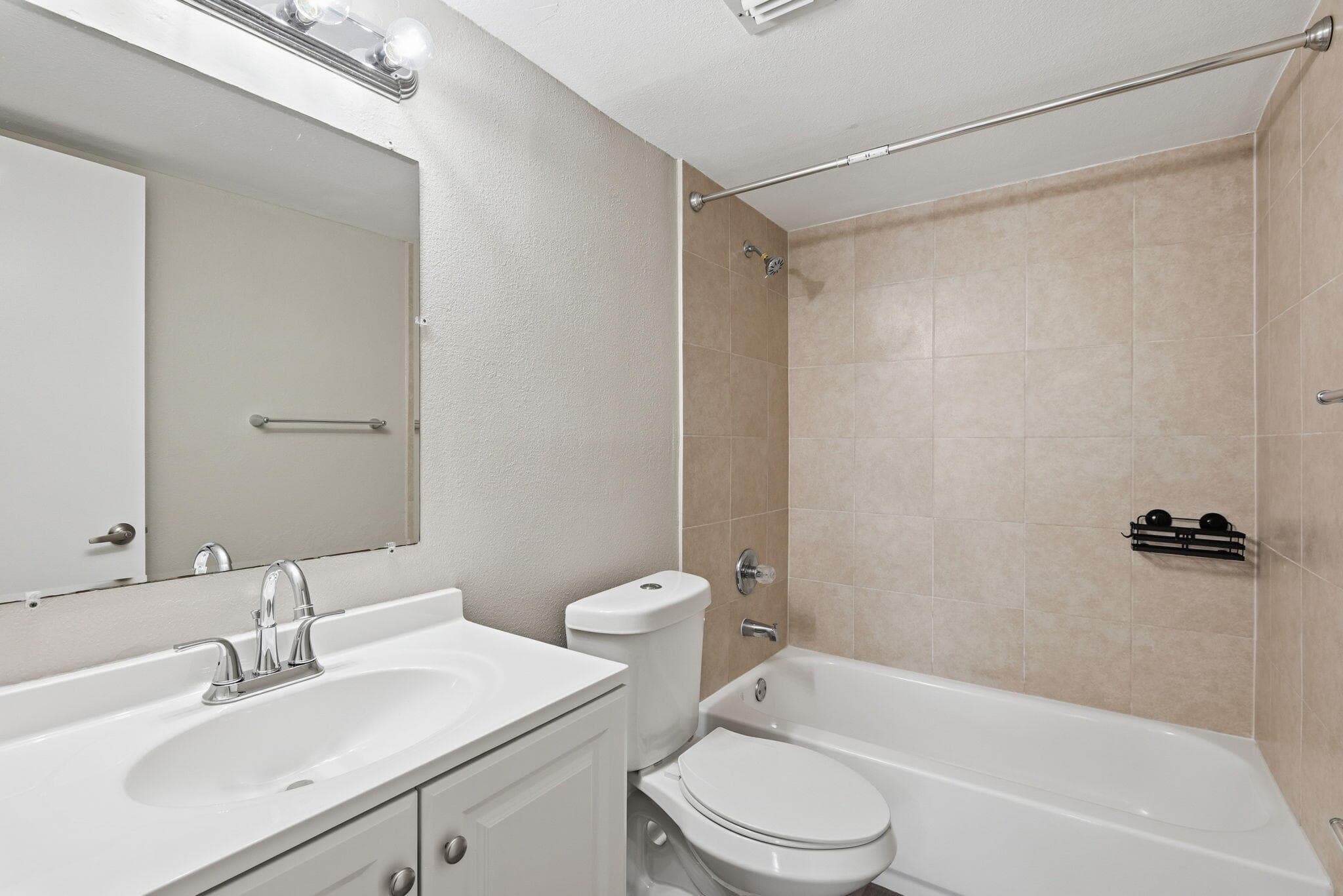 9360 Fontainebleau Boulevard Apt 310, Miami, FL 33172 — photo 23 of 29