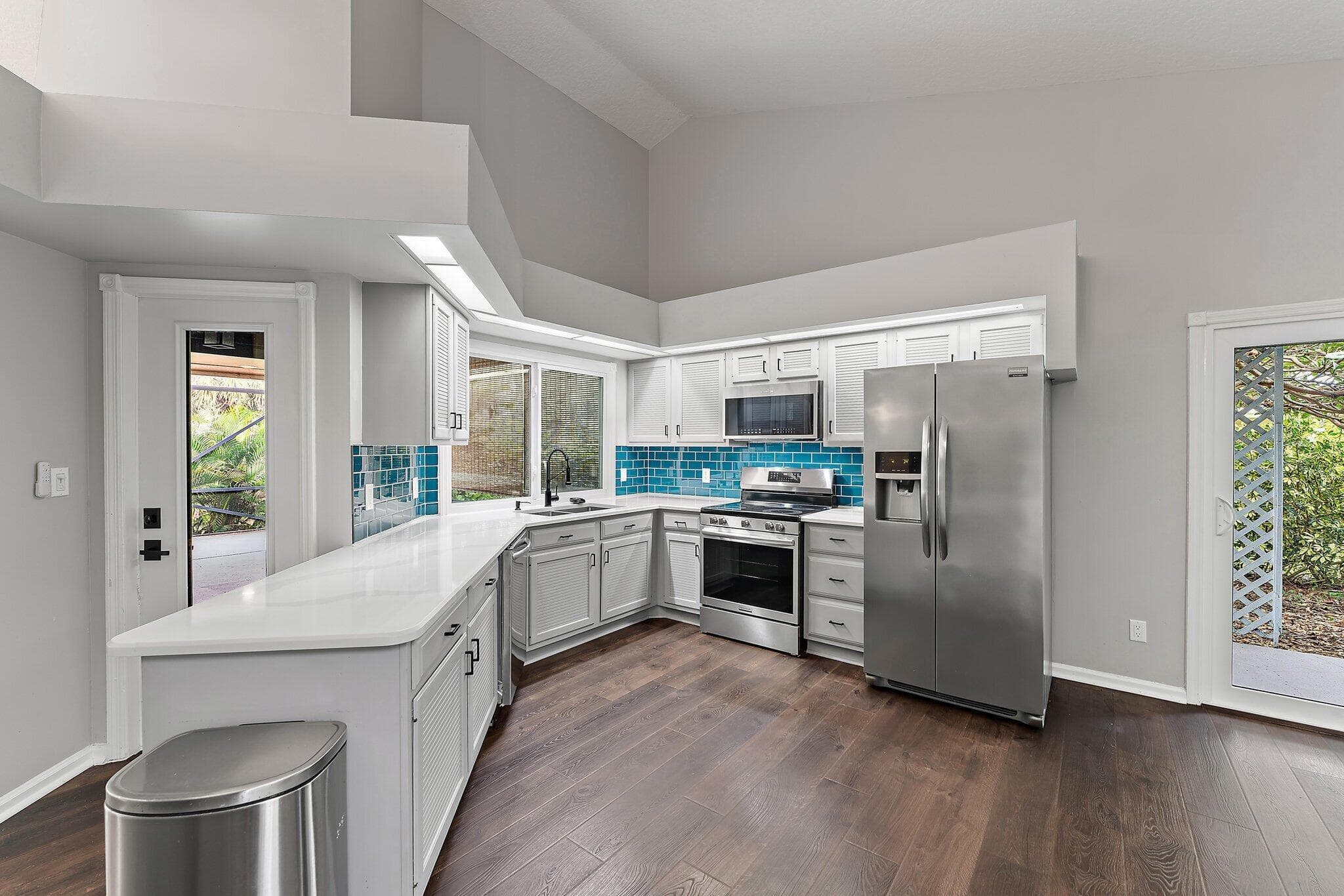 10440 SE Jupiter Narrows Drive, Hobe Sound, FL 33455 — photo 12 of 35