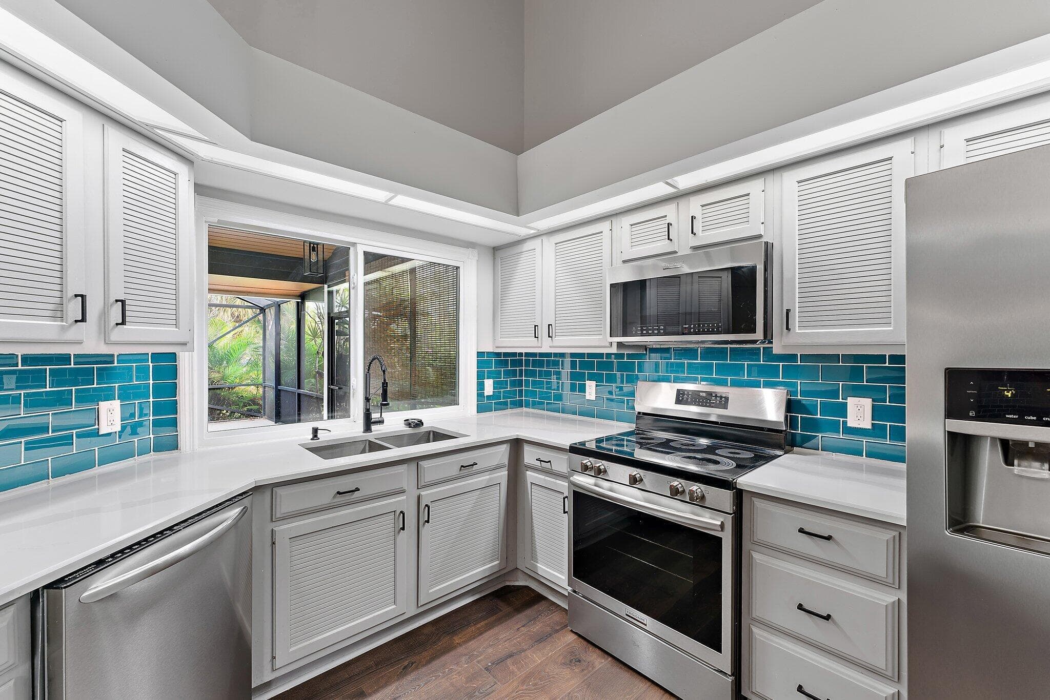 10440 SE Jupiter Narrows Drive, Hobe Sound, FL 33455 — photo 14 of 35