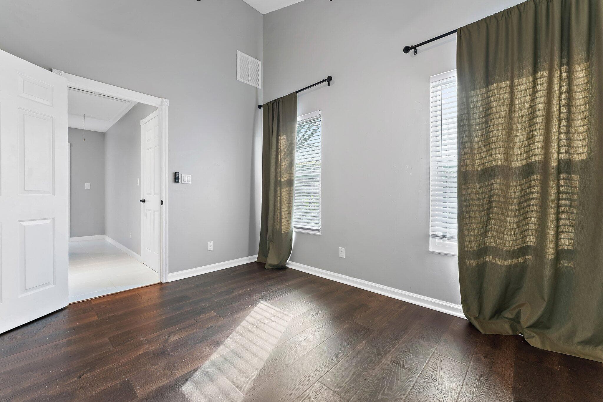 10440 SE Jupiter Narrows Drive, Hobe Sound, FL 33455 — photo 31 of 35
