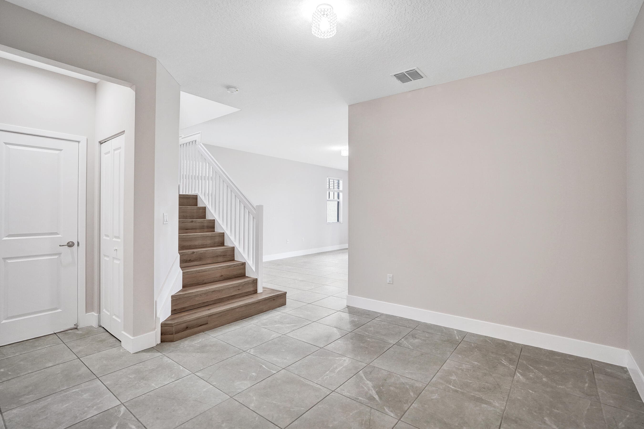 4926 NW 48th Terrace 4926, Tamarac, FL 33319 — photo 4 of 42