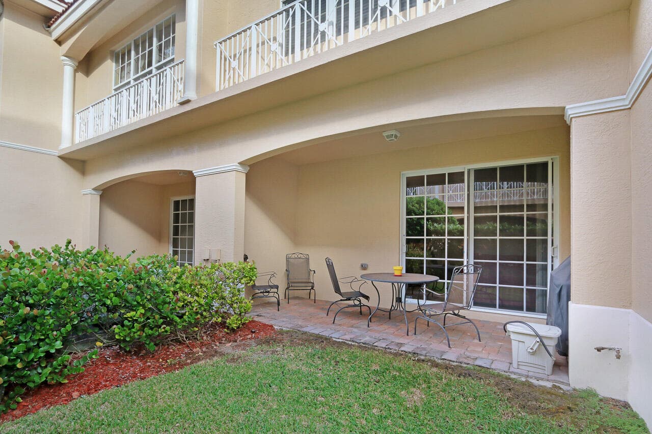 4711 Artesa Way E, Palm Beach Gardens, FL 33418 — photo 18 of 18