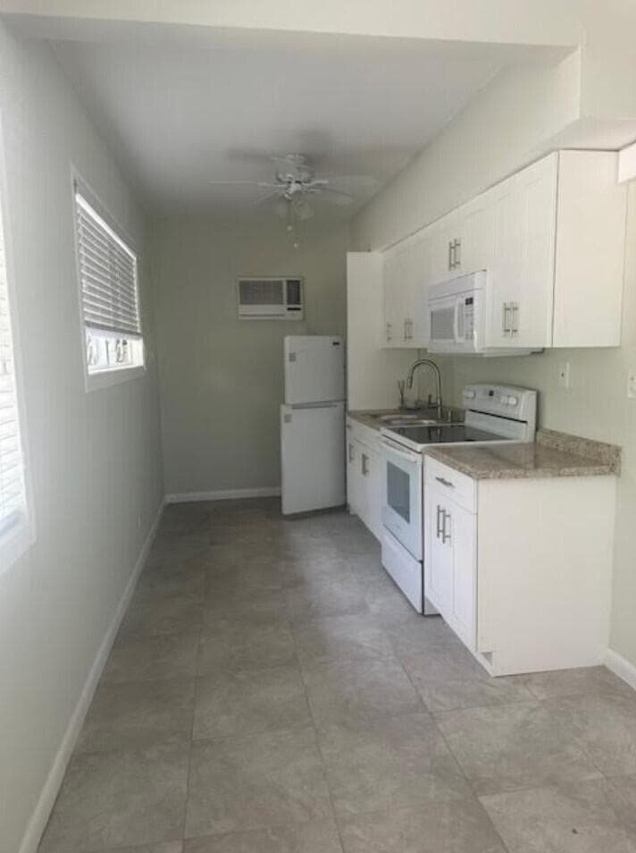 3081 Virginia Street, Miami, FL 33133 — photo 2 of 10