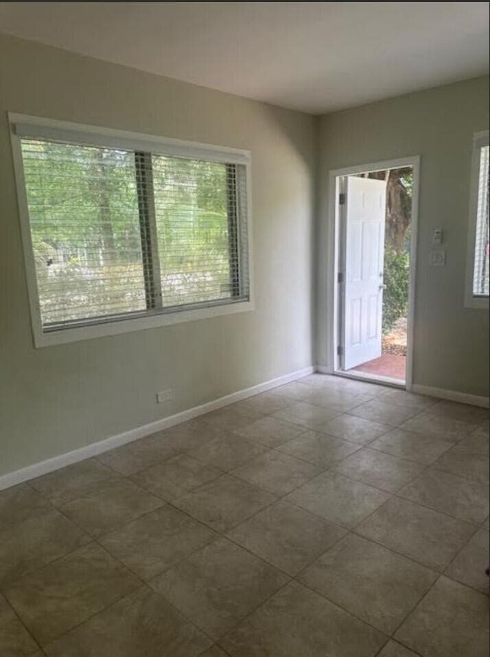 3081 Virginia Street, Miami, FL 33133 — photo 6 of 10