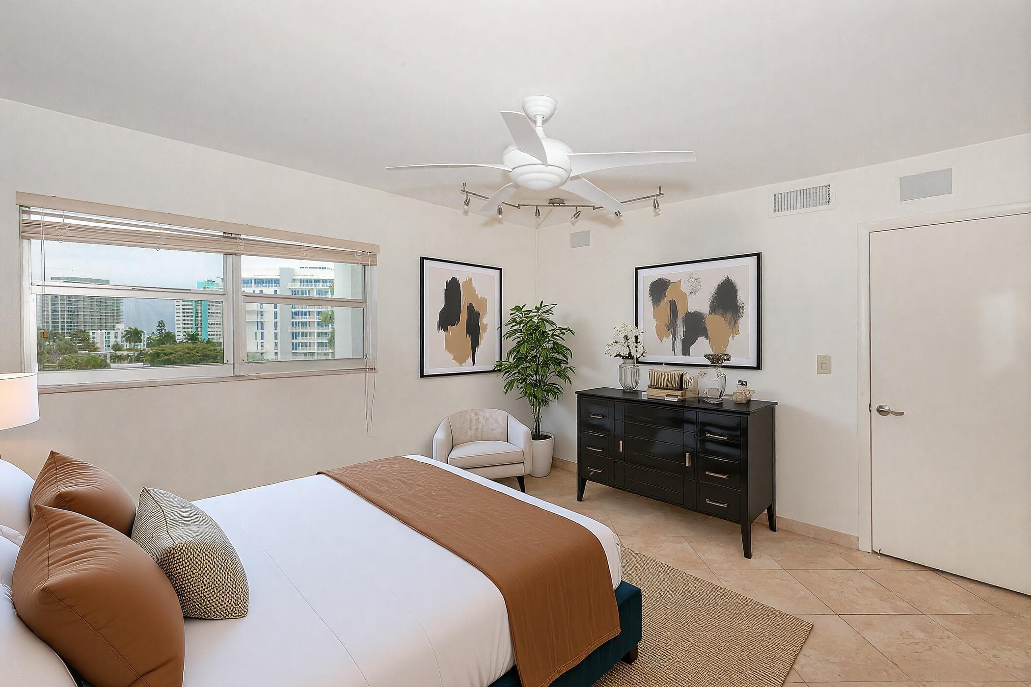 511 Bayshore Drive 707, Fort Lauderdale, FL 33304 — photo 16 of 31