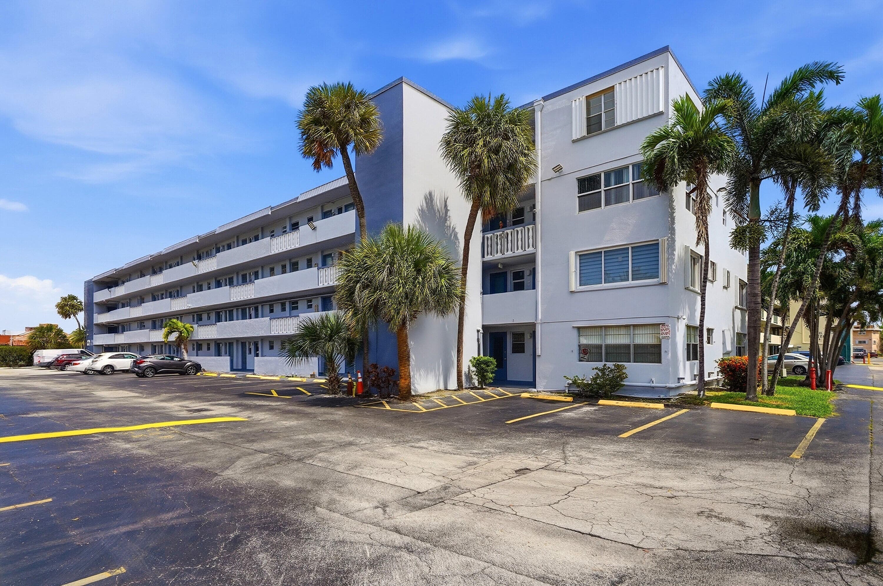 1333 E Hallandale Beach Boulevard 335, Hallandale Beach, FL 33009 — photo 25 of 27