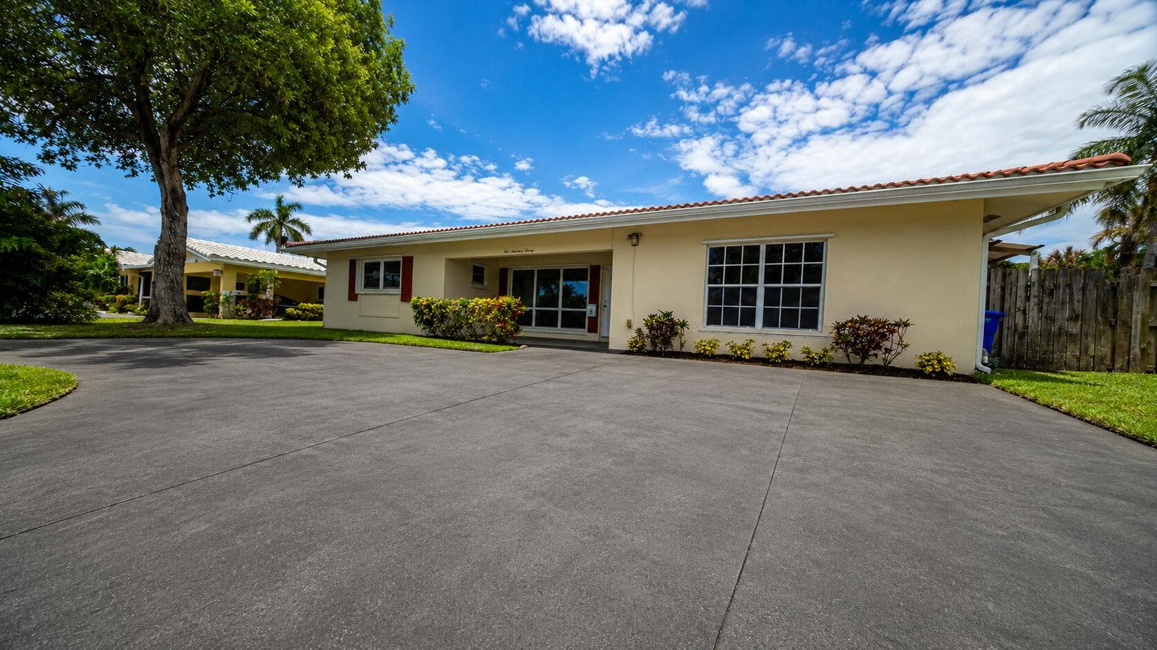 420 SE 4th Court, Pompano Beach, FL 33060 — photo 2 of 38
