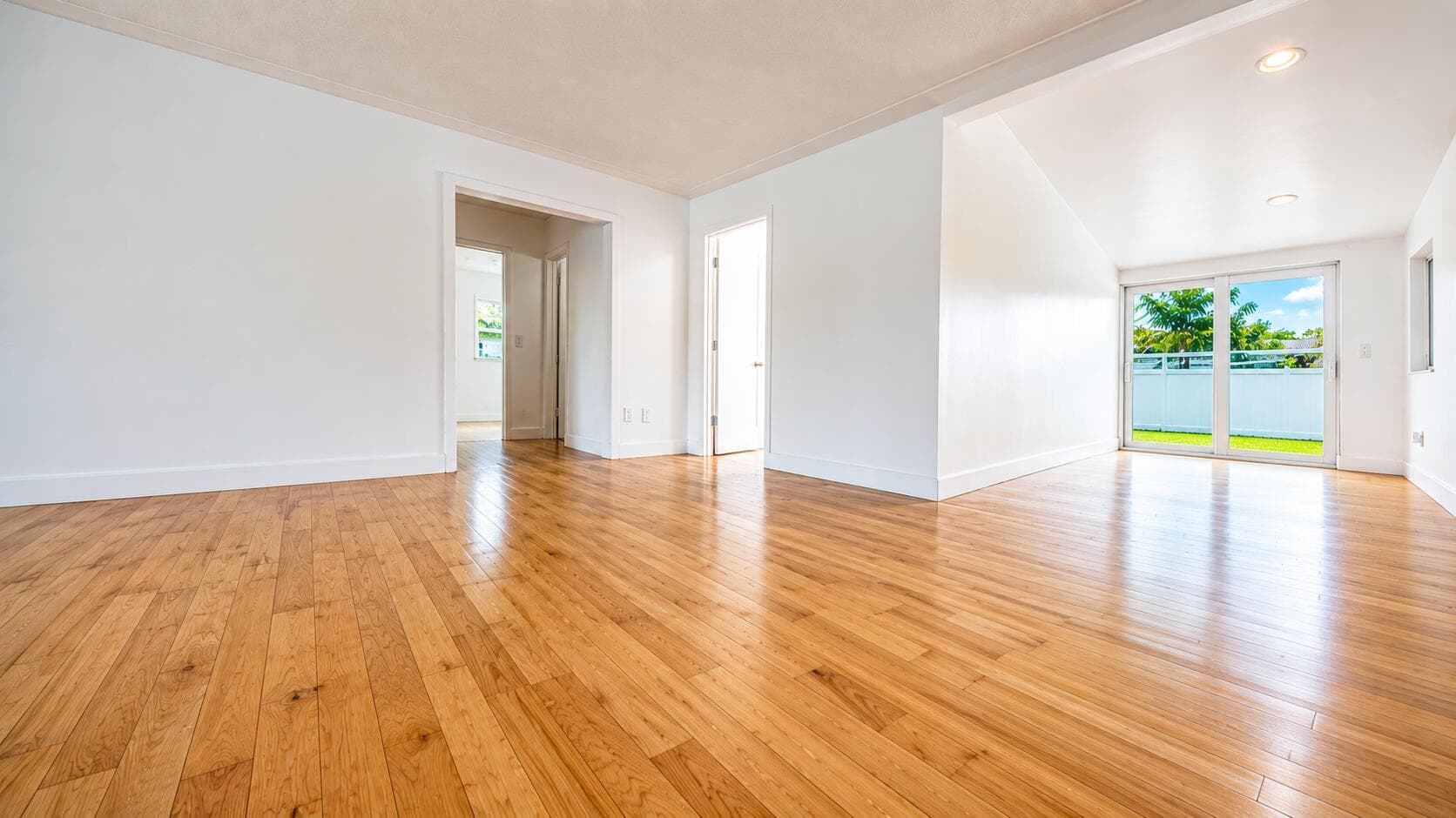 420 SE 4th Court, Pompano Beach, FL 33060 — photo 12 of 38