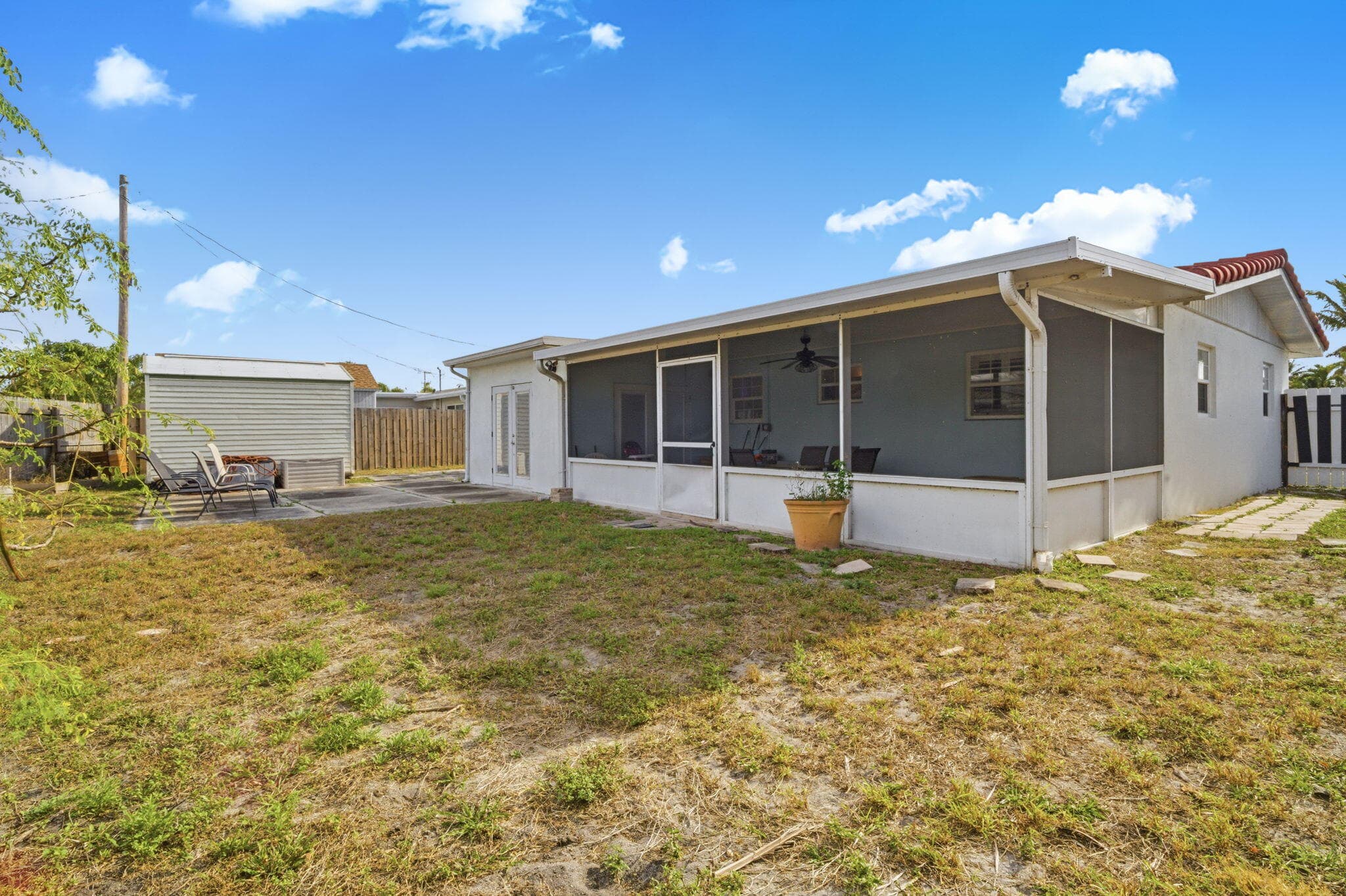 1123 SE 2nd Avenue, Deerfield Beach, FL 33441 — photo 34 of 44