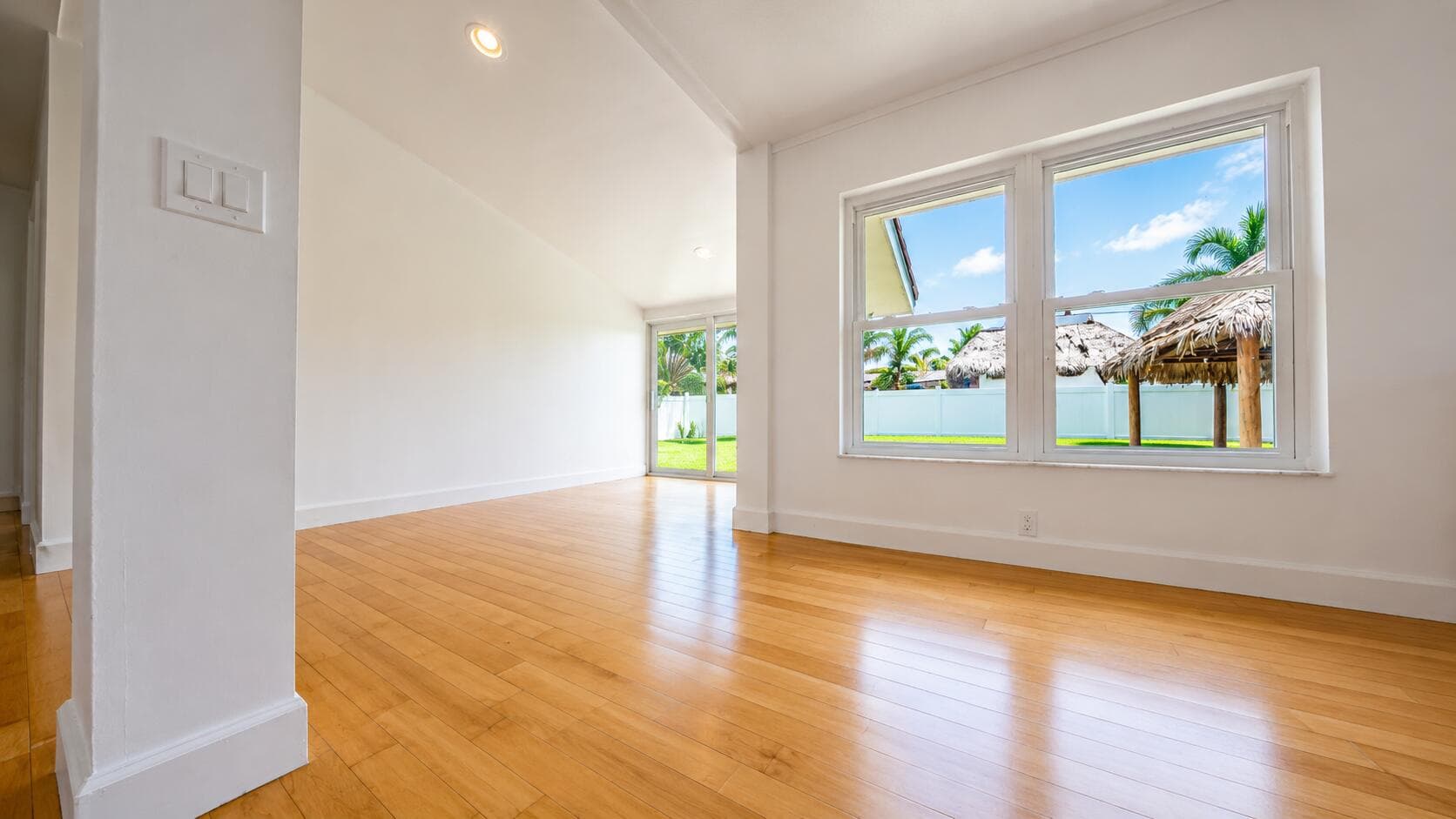 420 SE 4th Court, Pompano Beach, FL 33060 — photo 16 of 38