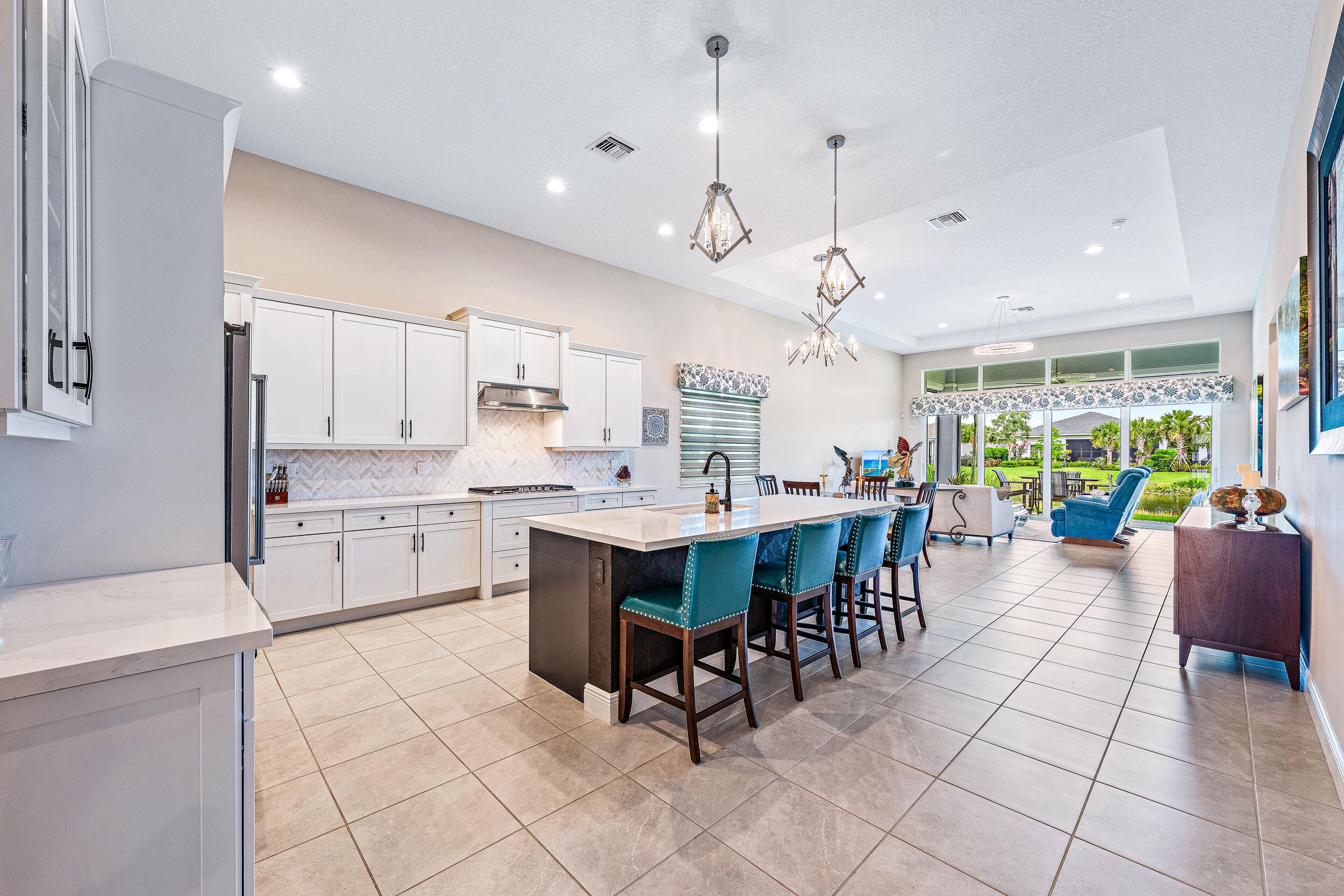 10075 Driftwood Way, Palm Beach Gardens, FL 33412 — photo 8 of 49