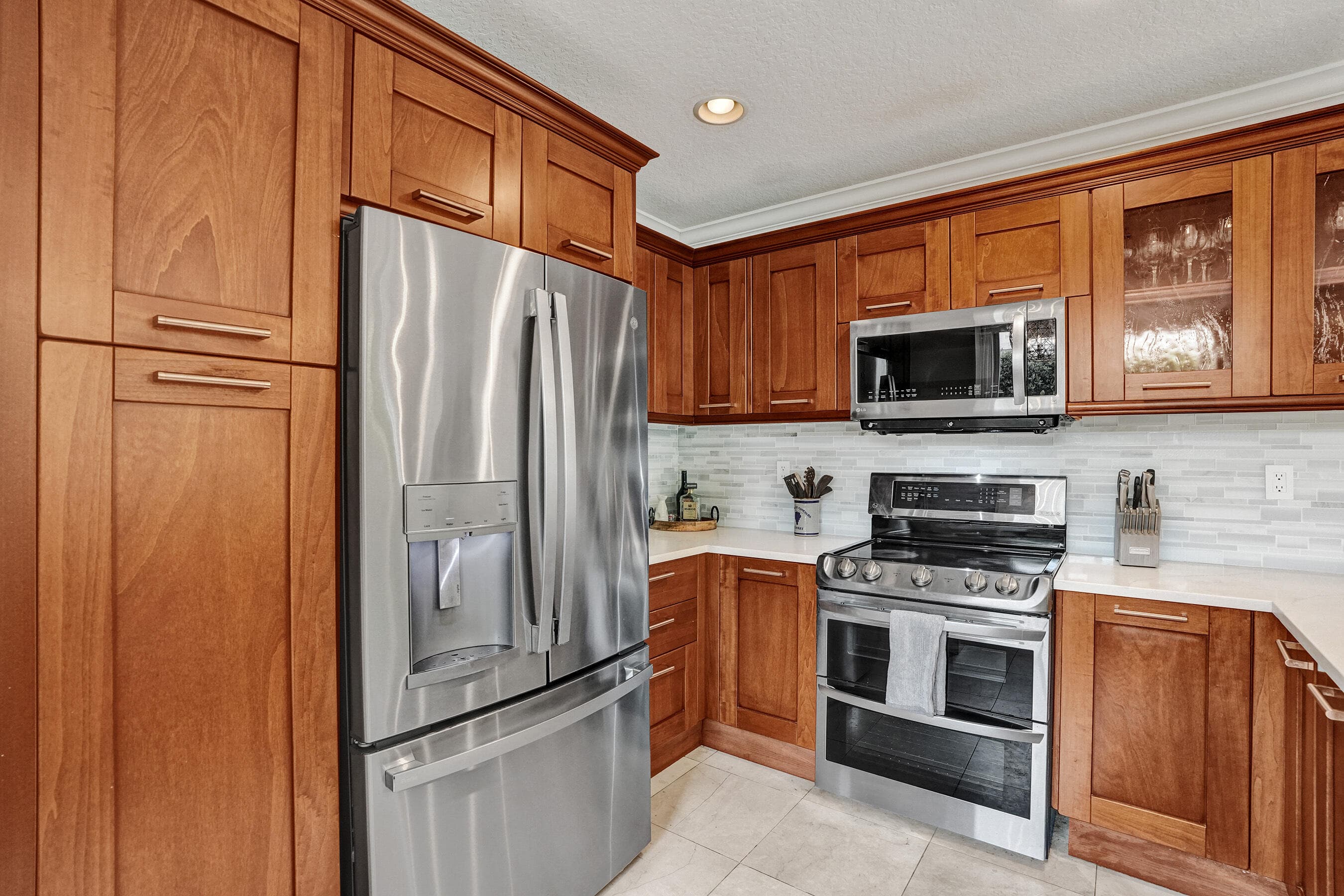 2610 NE 11th Court, Fort Lauderdale, FL 33304 — photo 4 of 30