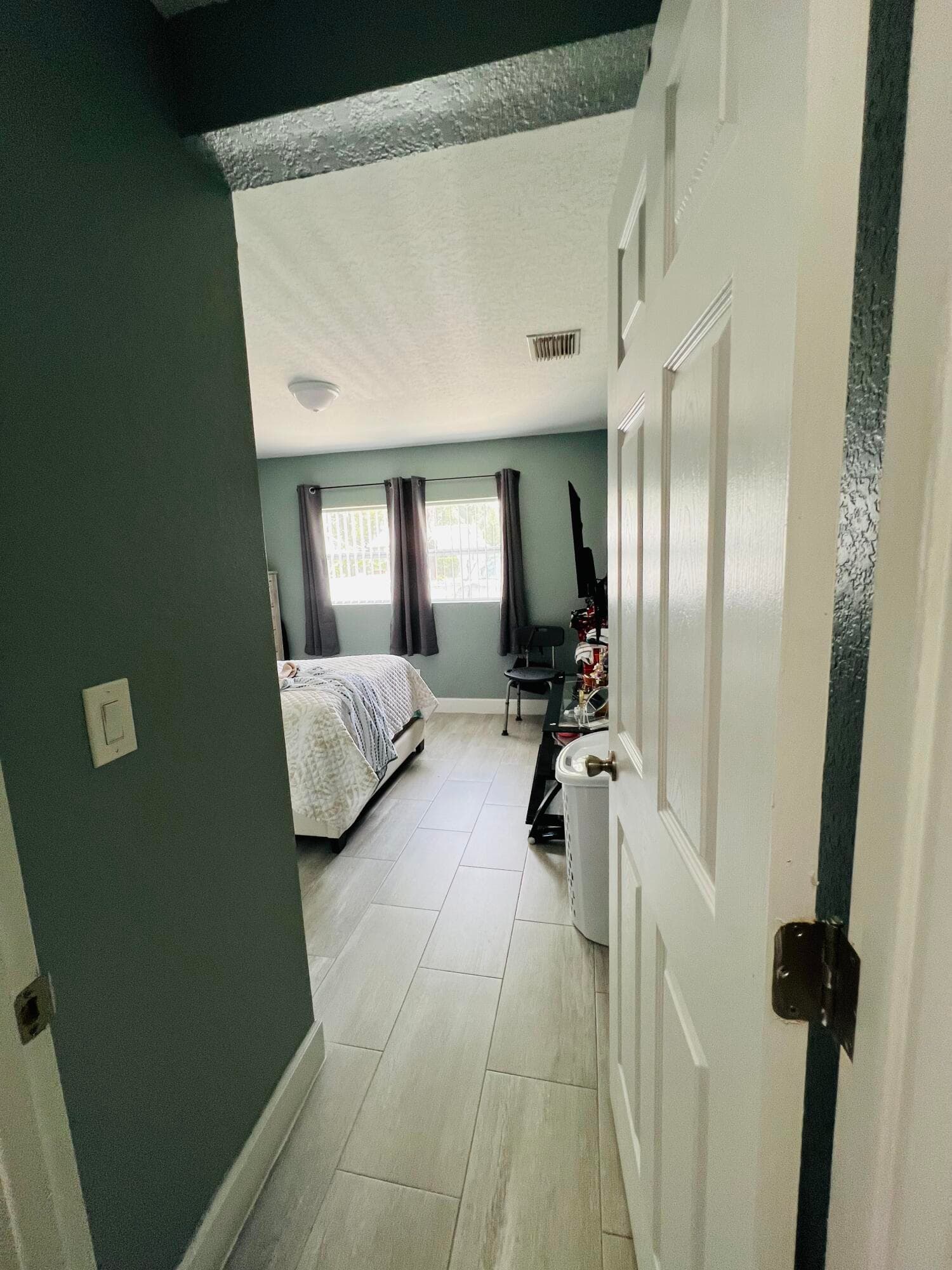 8719 N Ashley Street, Tampa, FL 33604 — photo 24 of 45