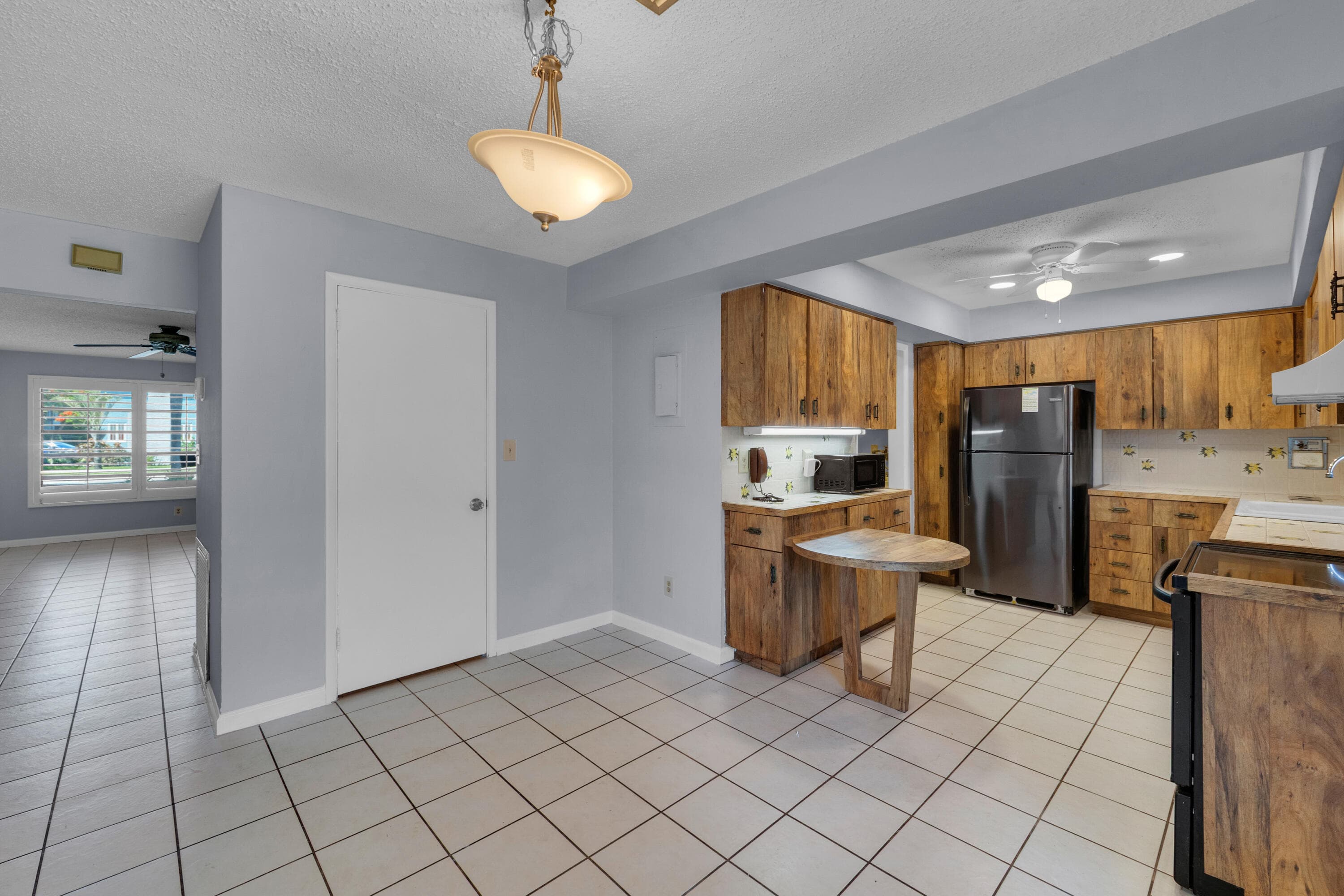 608-612 NE 21st Court, Wilton Manors, FL 33305 — photo 6 of 38
