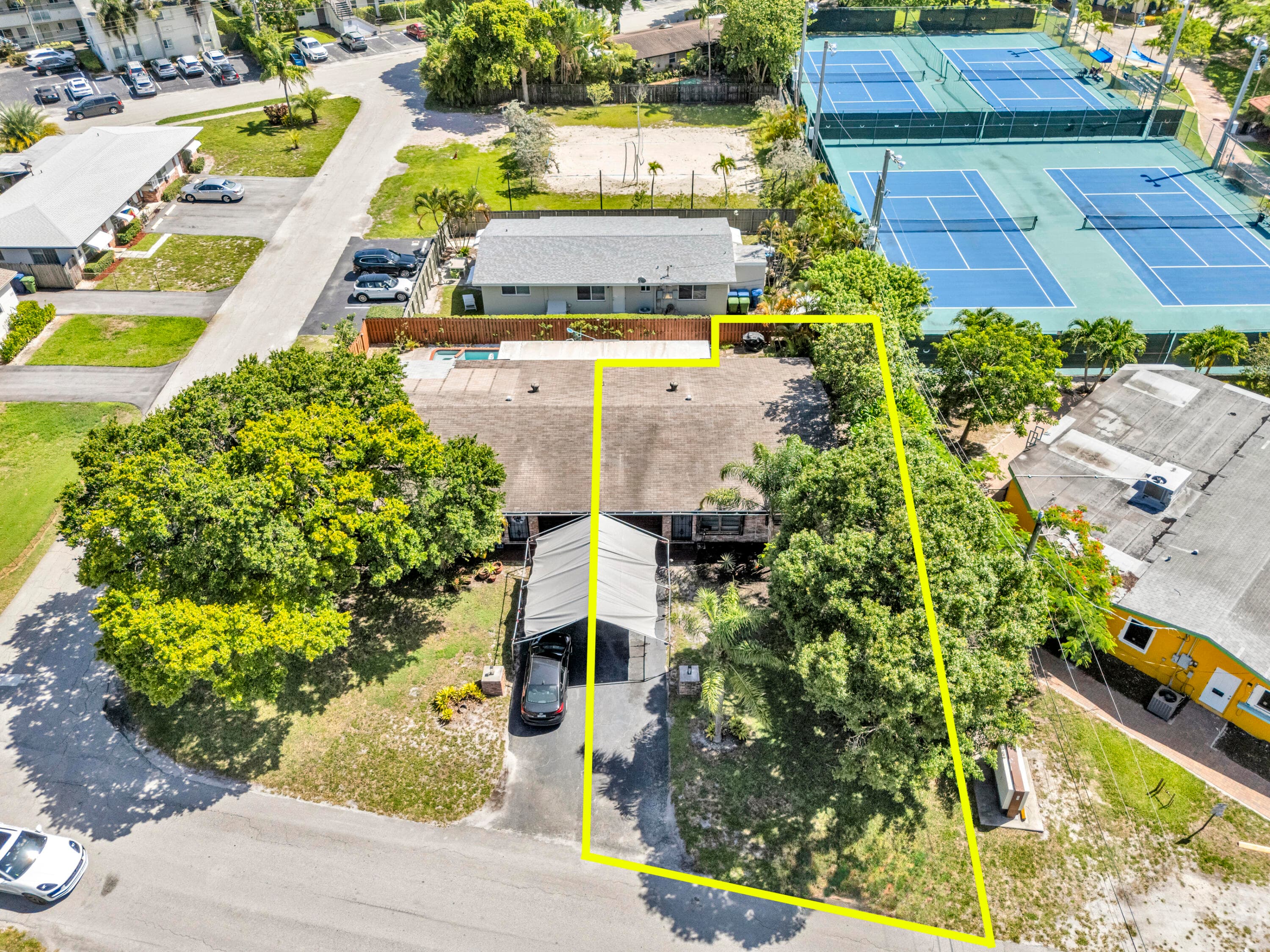 608-612 NE 21st Court, Wilton Manors, FL 33305 — photo 22 of 38