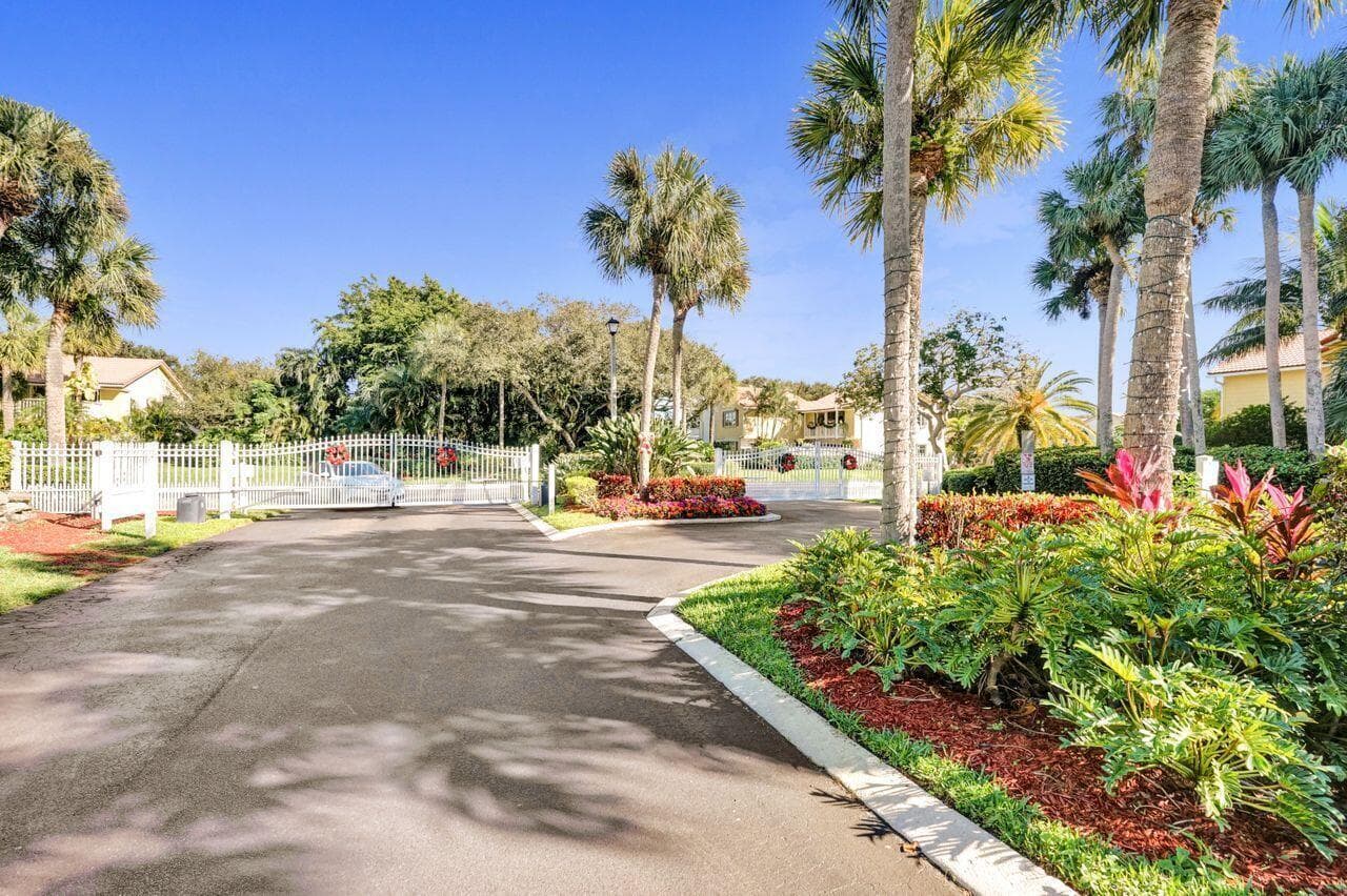 260 Seabreeze Circle, Jupiter, FL 33477 — photo 9 of 12