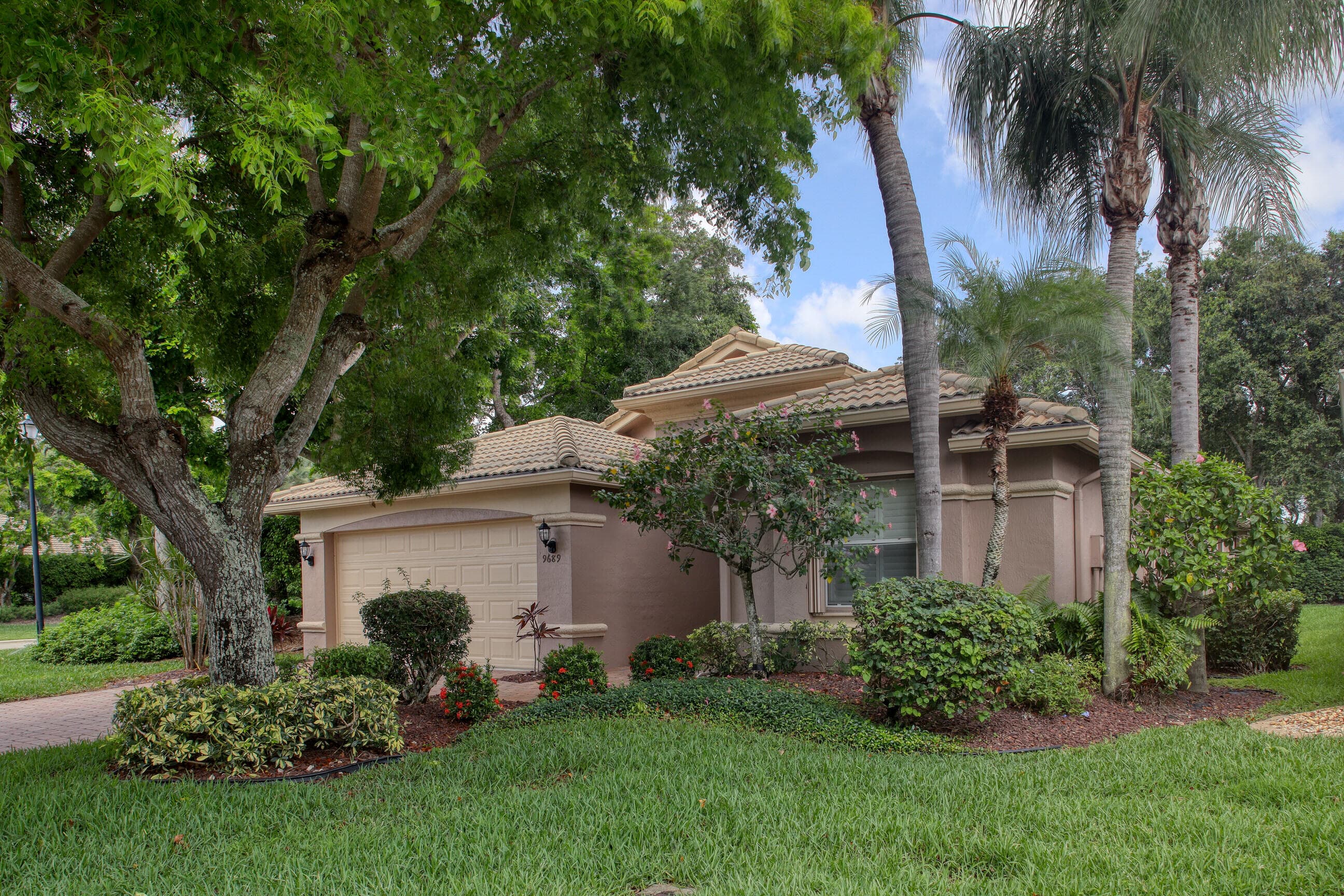 9689 Positano Way, Lake Worth, FL 33467 — photo 2 of 39