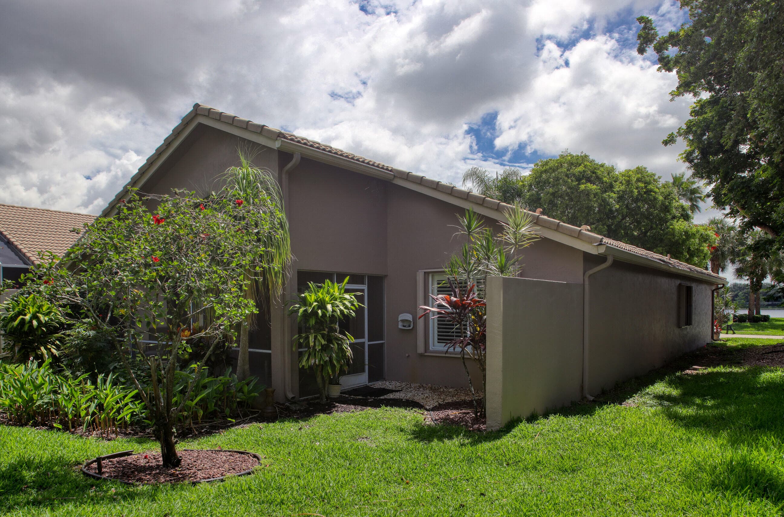 9689 Positano Way, Lake Worth, FL 33467 — photo 3 of 39
