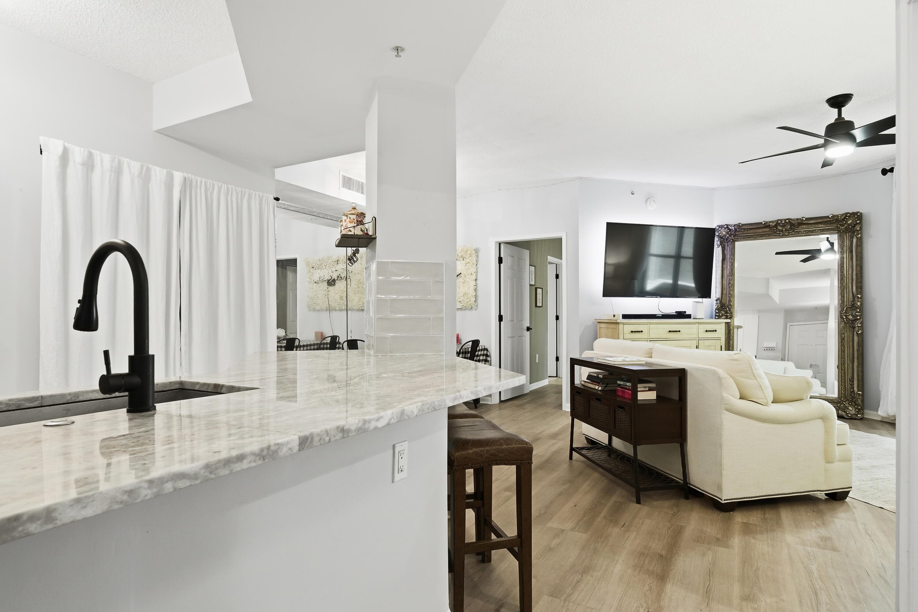 780 S Sapodilla Avenue 104, West Palm Beach, FL 33401 — photo 1 of 23