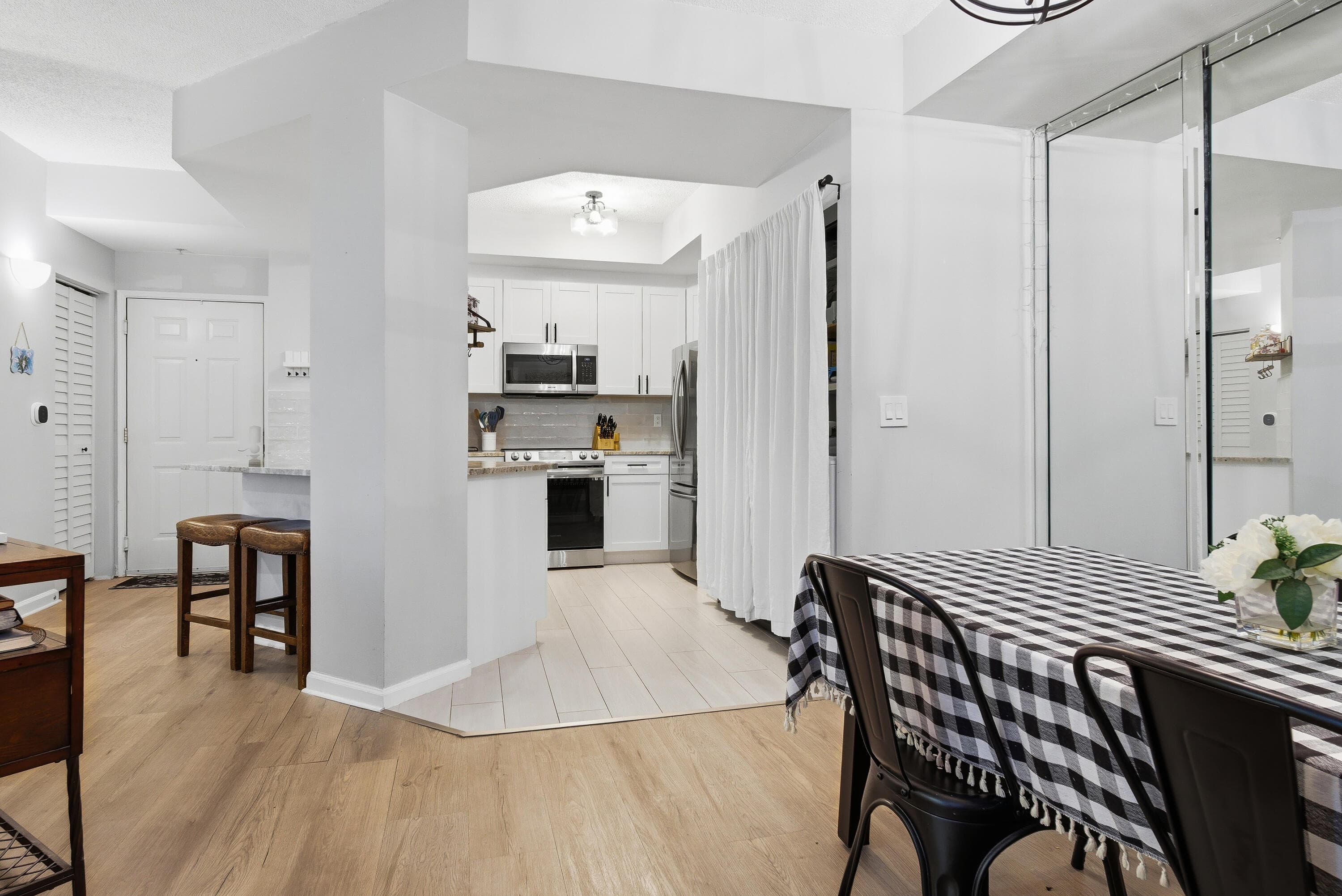 780 S Sapodilla Avenue 104, West Palm Beach, FL 33401 — photo 11 of 23