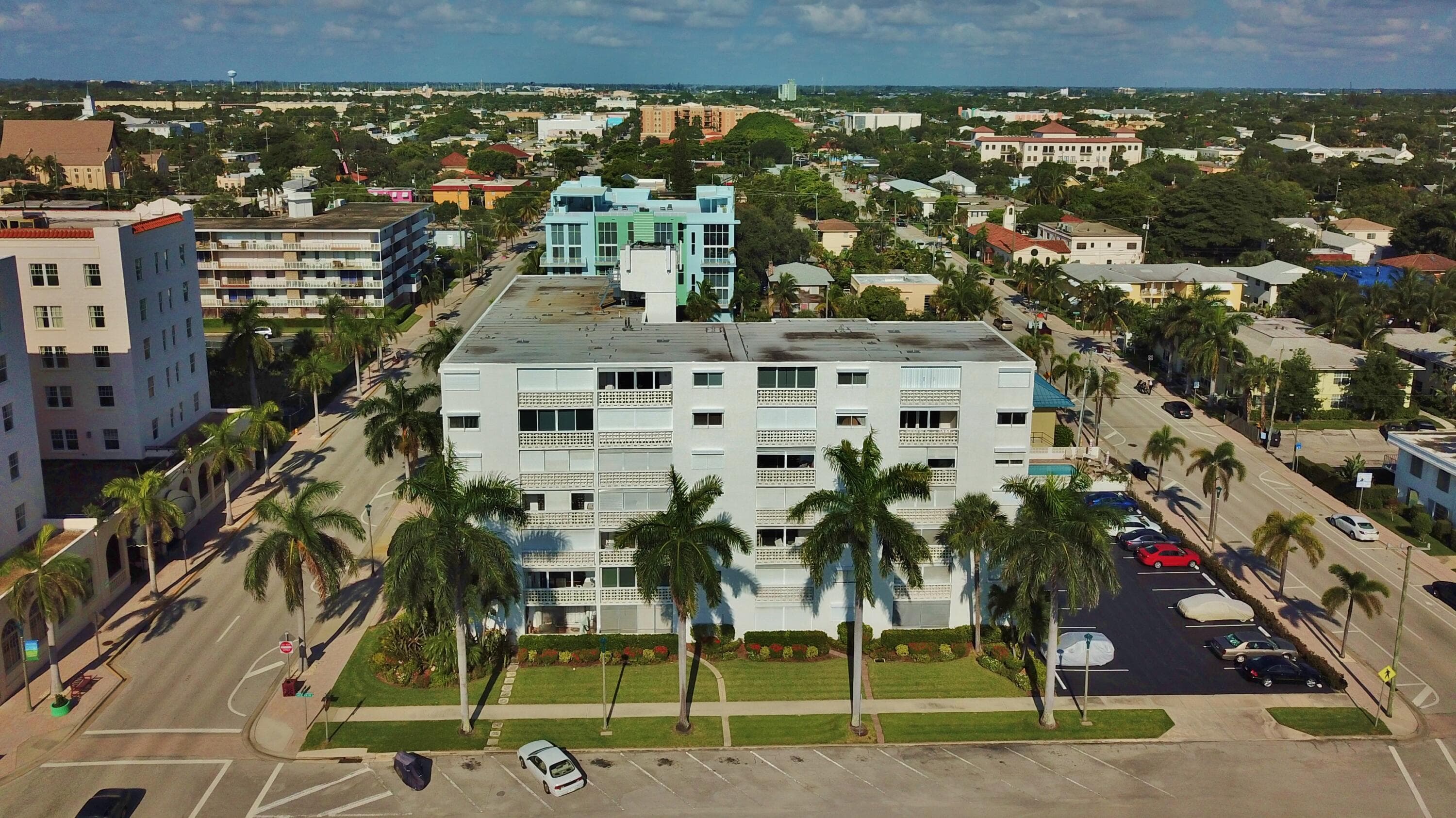 1 N Golfview Road 205, Lake Worth Beach, FL 33460 — photo 23 of 27