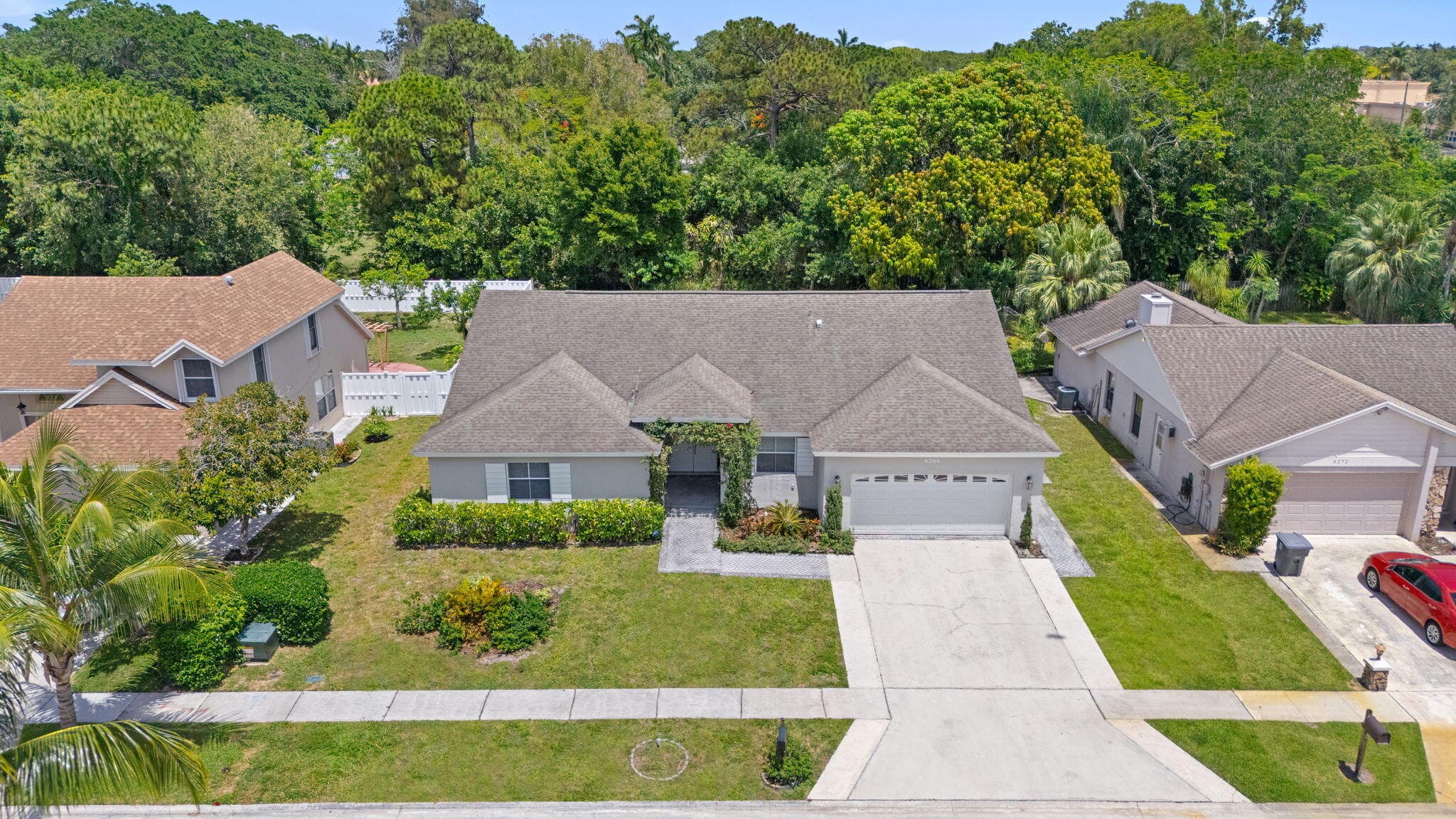 6266 Madras Circle, Boynton Beach, FL 33437 — photo 2 of 30