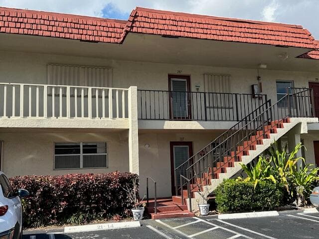 21 Abbey Lane 107, Delray Beach, FL 33446 — photo 1 of 22