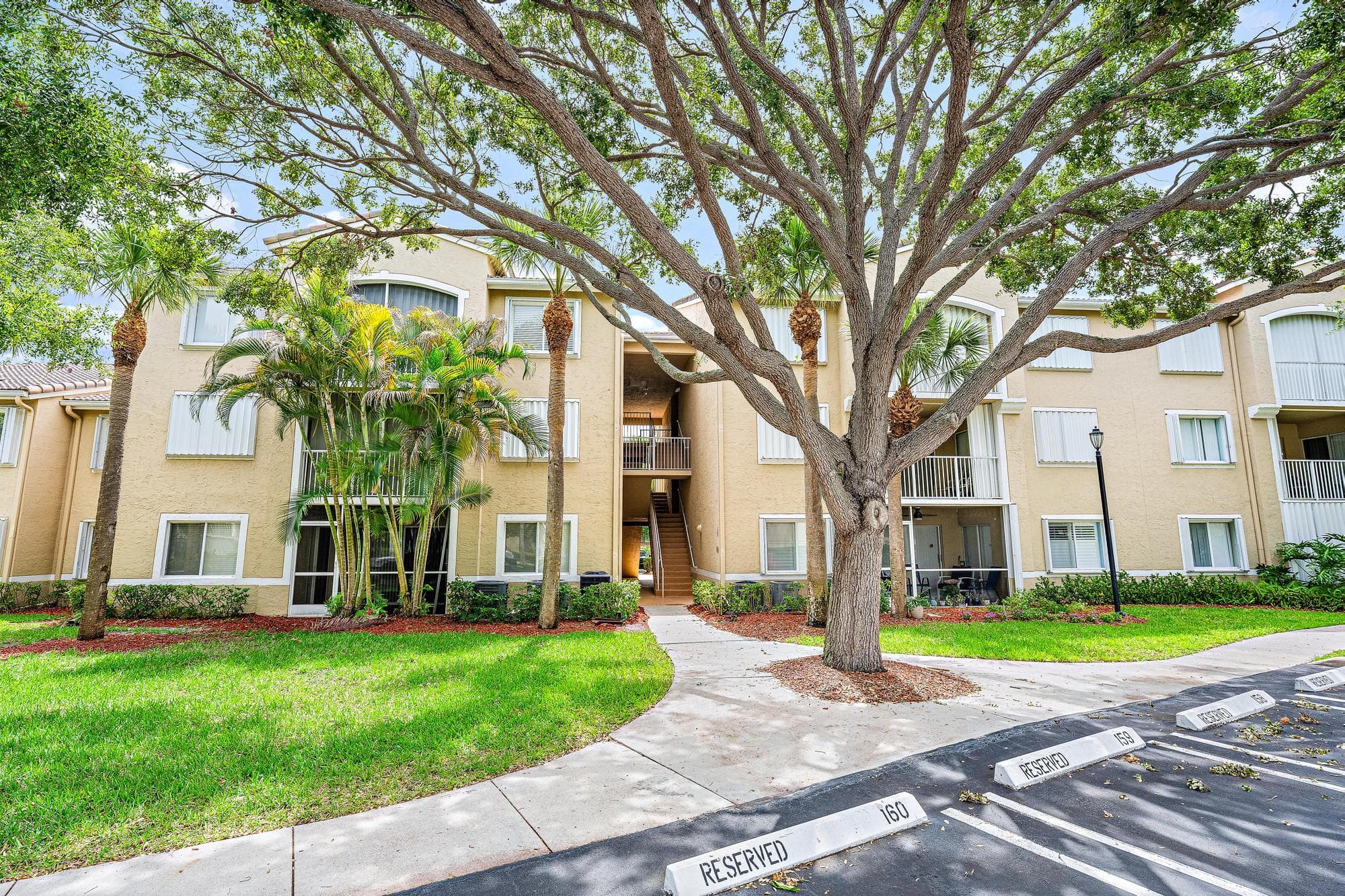 242 Village Boulevard 2109, Tequesta, FL 33469 — photo 15 of 22
