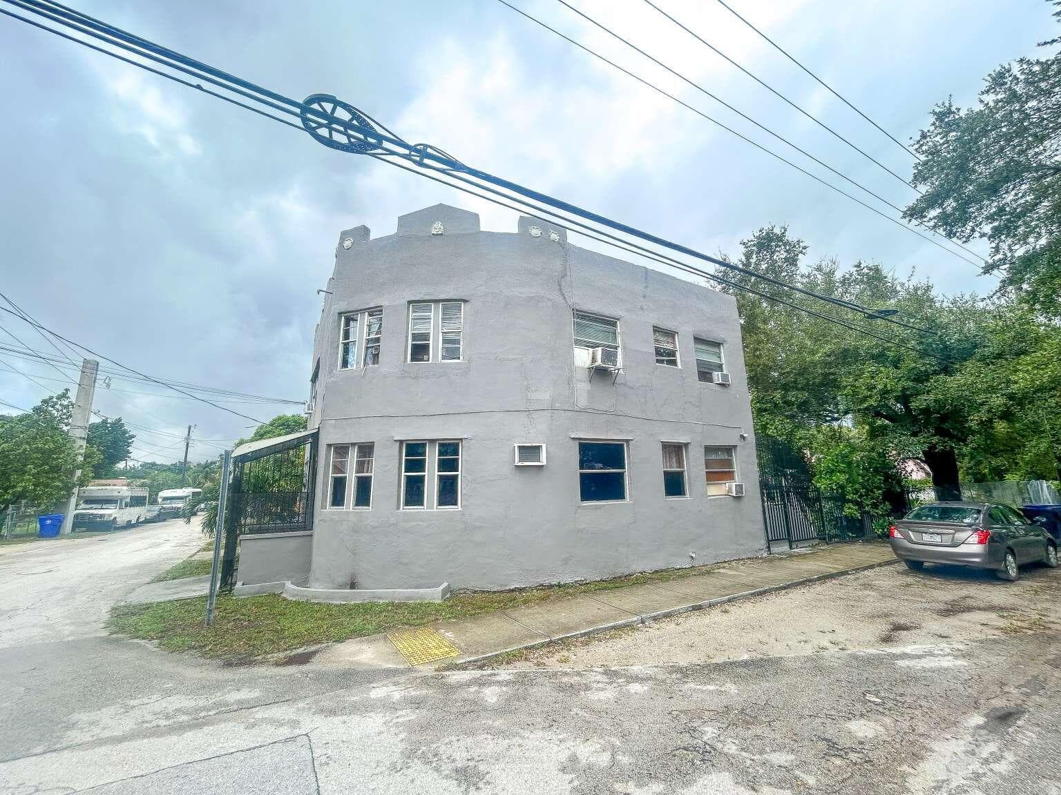 295 NE 55th Street, Miami, FL 33137 — photo 8 of 12