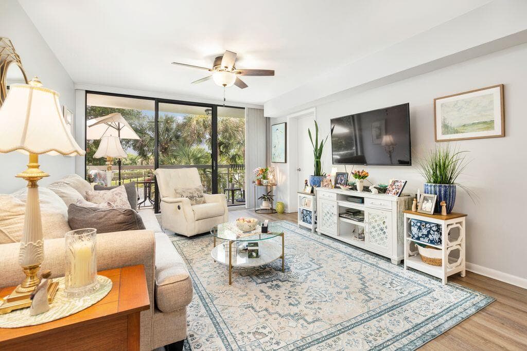 2401 Village Boulevard 305, West Palm Beach, FL 33409 — photo