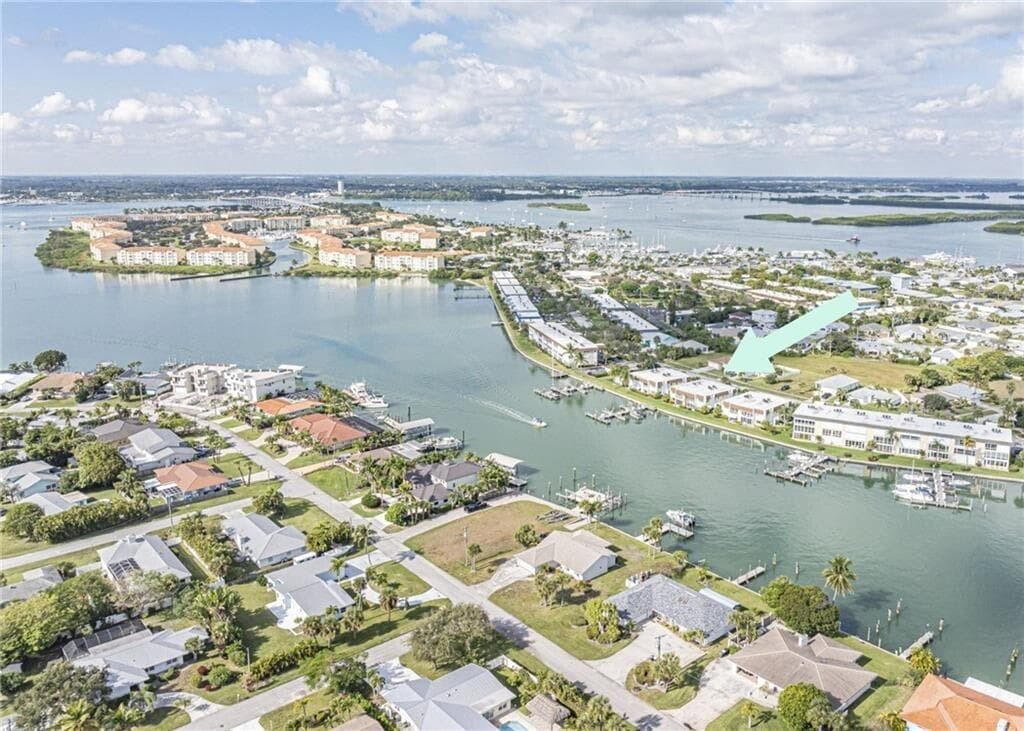 1315 Bayshore Drive 204, Fort Pierce, FL 34949 — photo 2 of 31