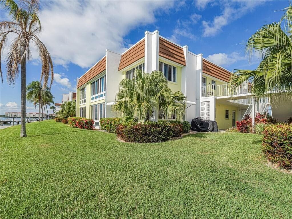 1315 Bayshore Drive 204, Fort Pierce, FL 34949 — photo 19 of 31