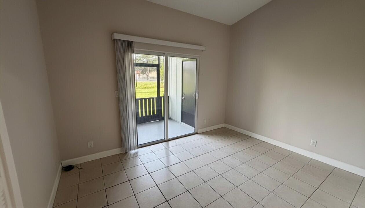 8576 NW 32nd Street, Coral Springs, FL 33065 — photo 10 of 13